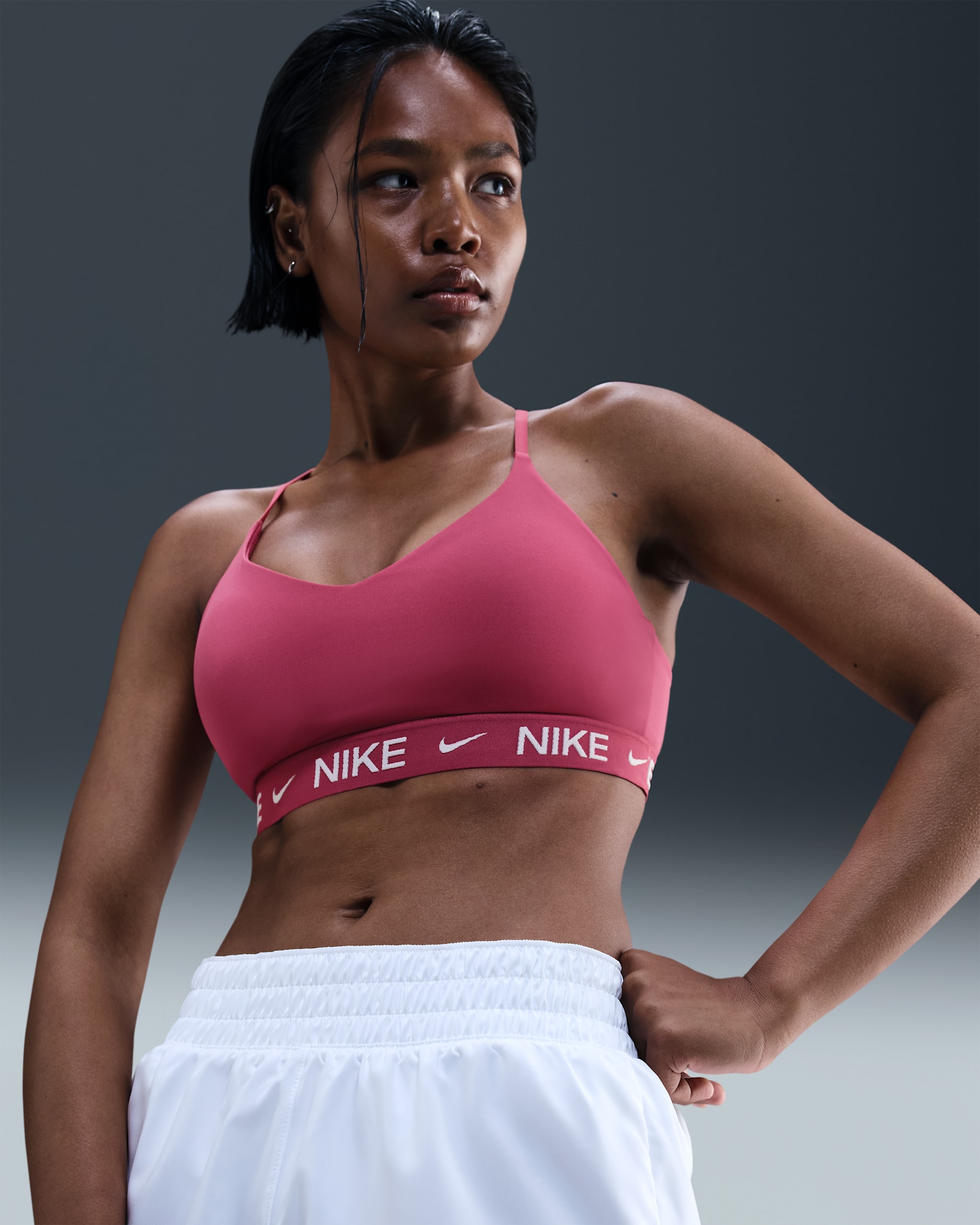 Bra deportivo ajustable con almohadillas para mujer Nike Indy Light Support - Remolacha dulce