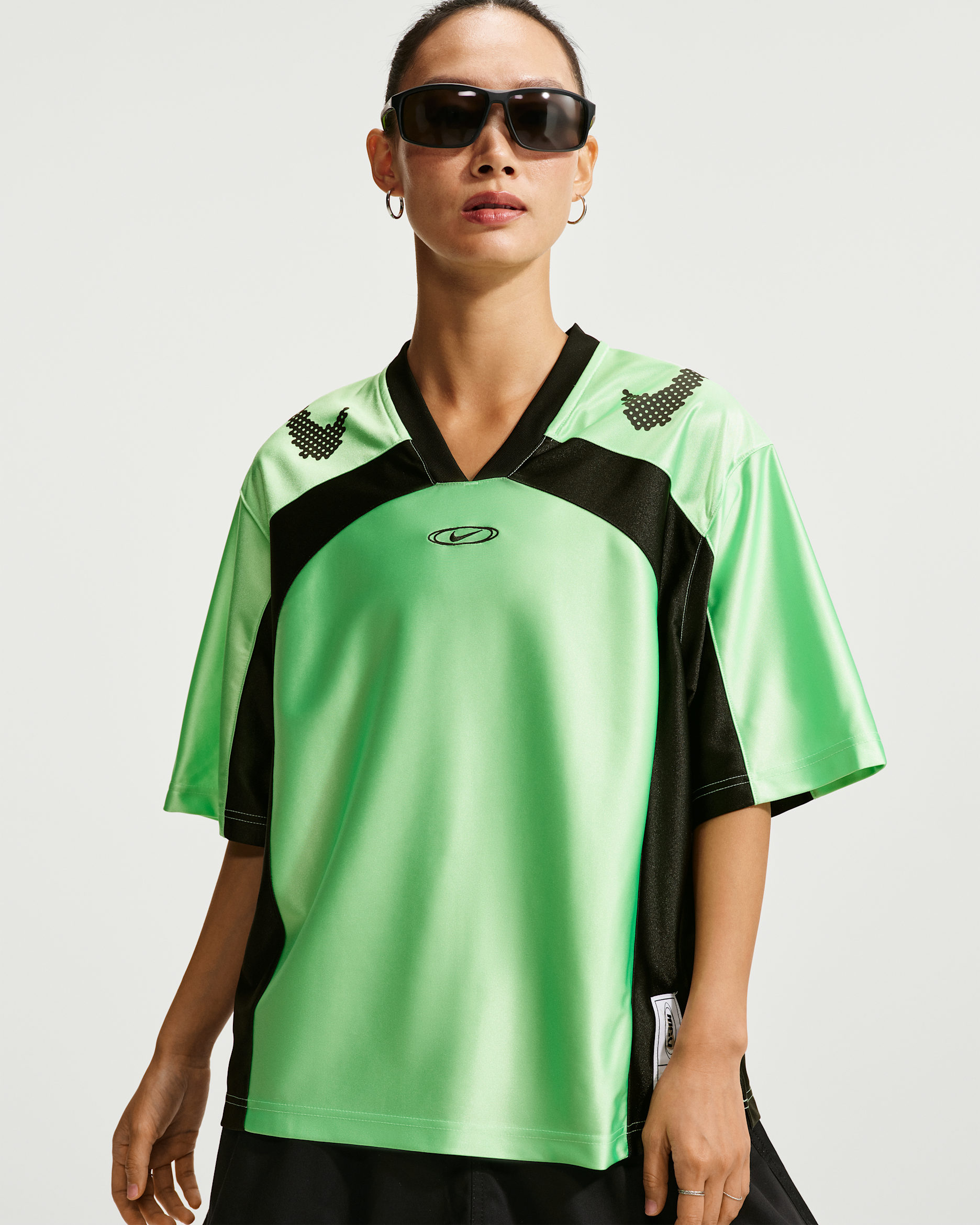 Nike Sportswear Women's Oversized Jersey - Illusion Green/Black/Black/Black