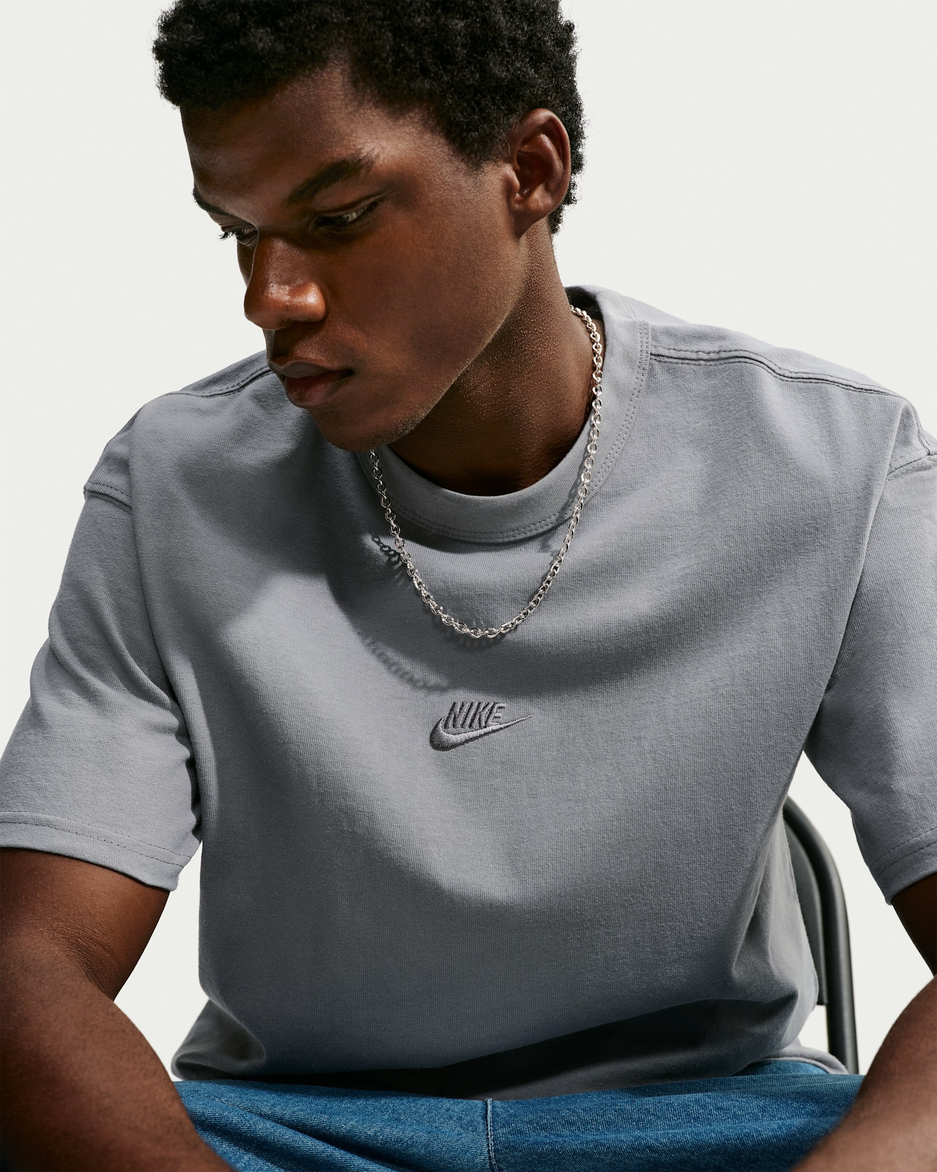Nike Sportswear Premium Essentials Men's T-Shirt - Cool Grey