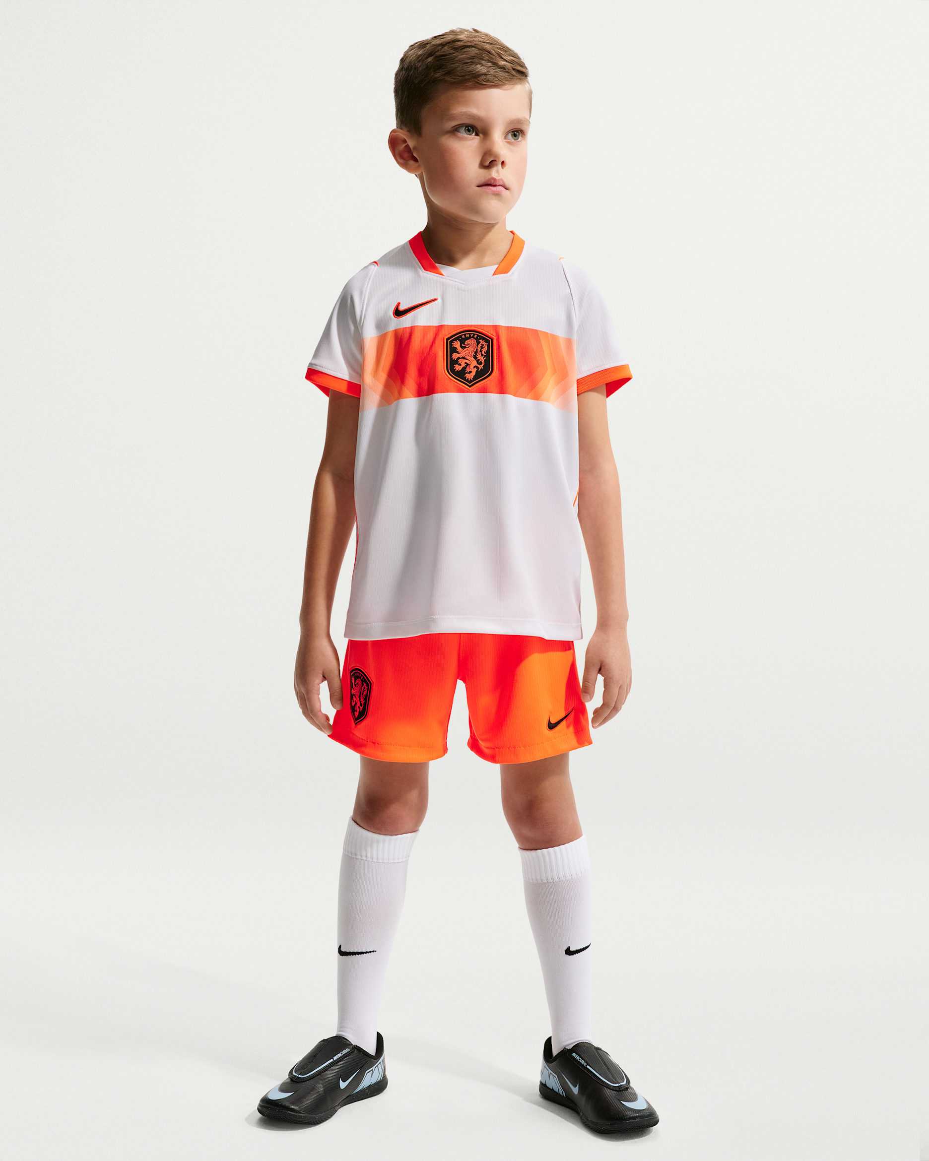 Netherlands 2026 Stadium Away Younger Kids' Nike Football Replica 3-Piece Kit - White/Hyper Crimson/Black