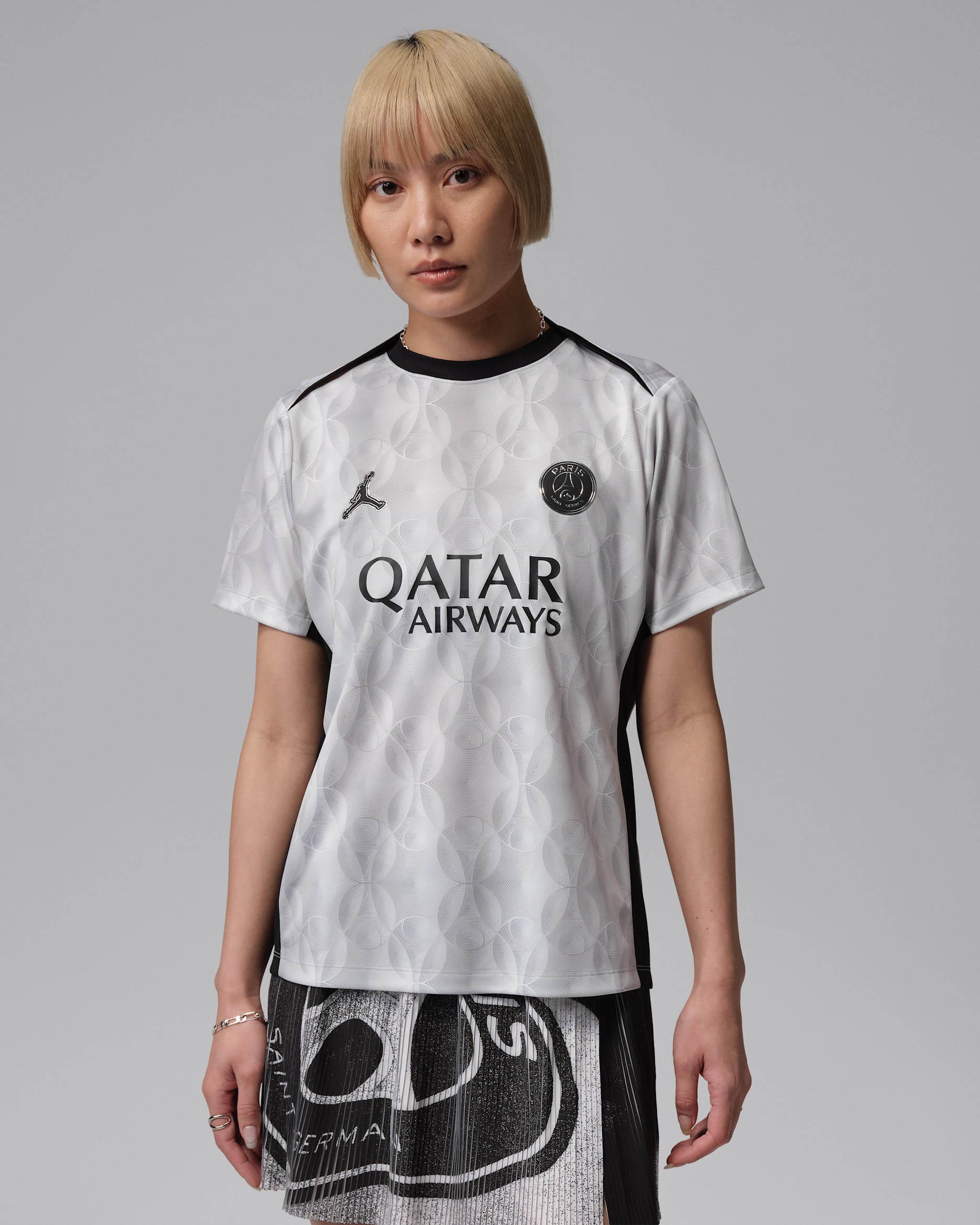 Paris Saint-Germain Academy Pro Night Edition Women's Jordan Dri-FIT Football Short-Sleeve Pre-Match Top - Medium Grey/Black/Black