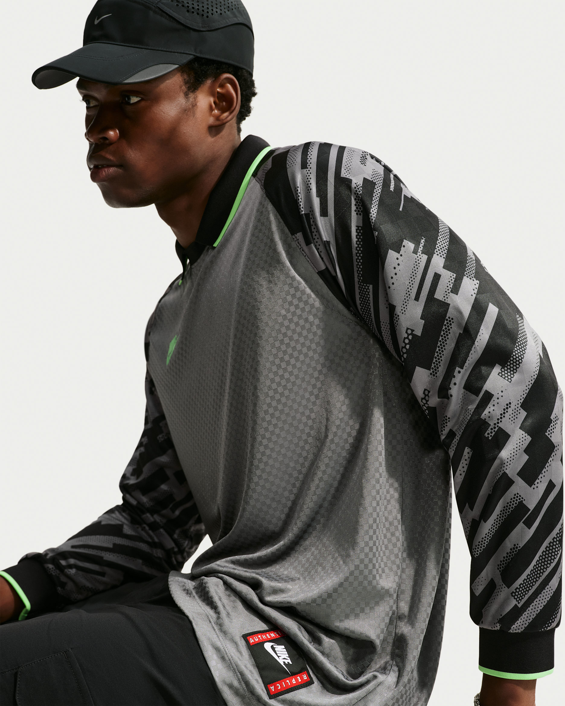 Nike Premier Men's Dri-FIT Long-Sleeve Soccer Jersey - Cool Grey/Black/Black/Illusion Green
