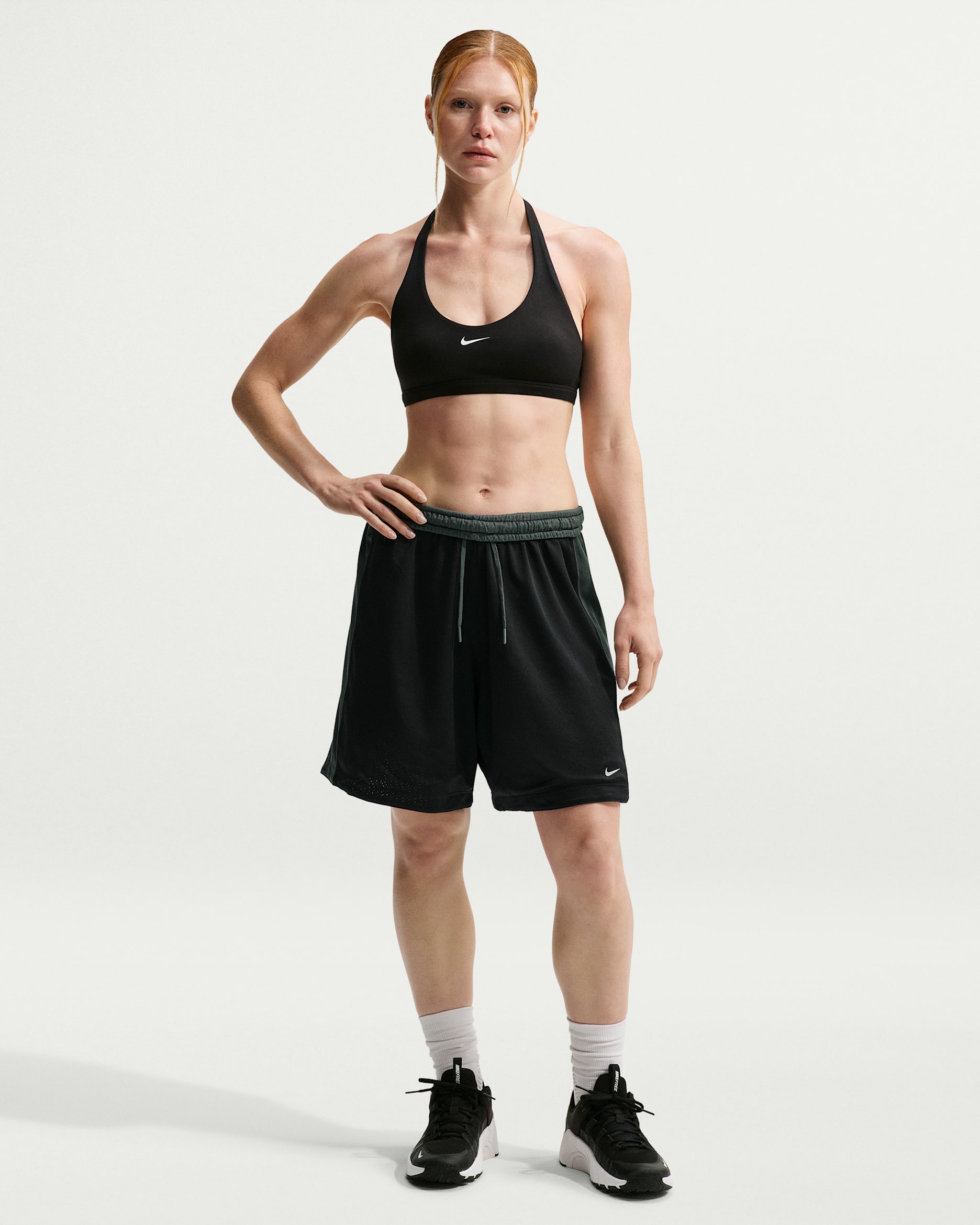 Shorts reversibles Dri-FIT para mujer Nike One - Verde camuflaje/Negro/Vela
