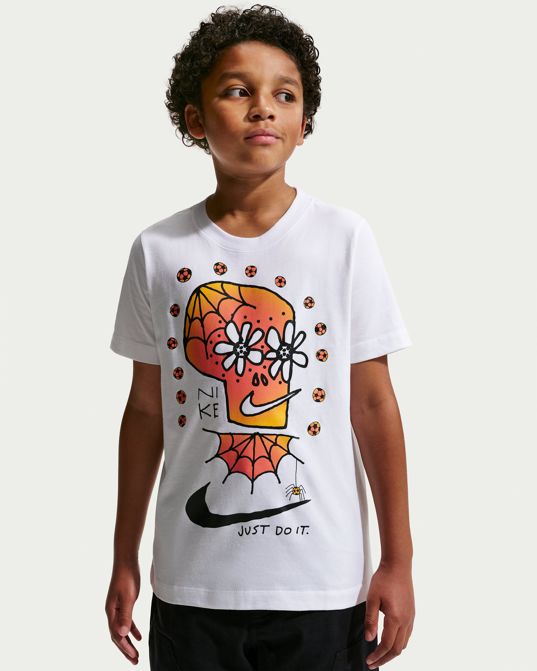 Playera para niños talla grande Nike Sportswear - Blanco