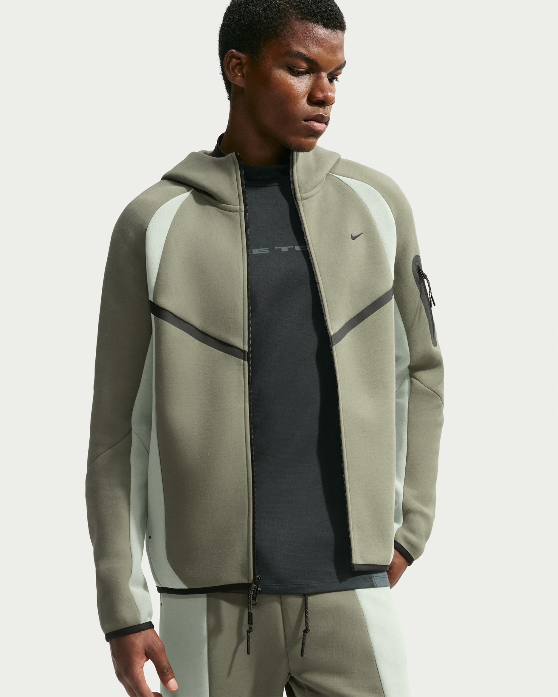 Nike Tech Men's Color-Block Full-Zip Fleece Windrunner Jacket - Silver Sage/Jade Horizon/Black