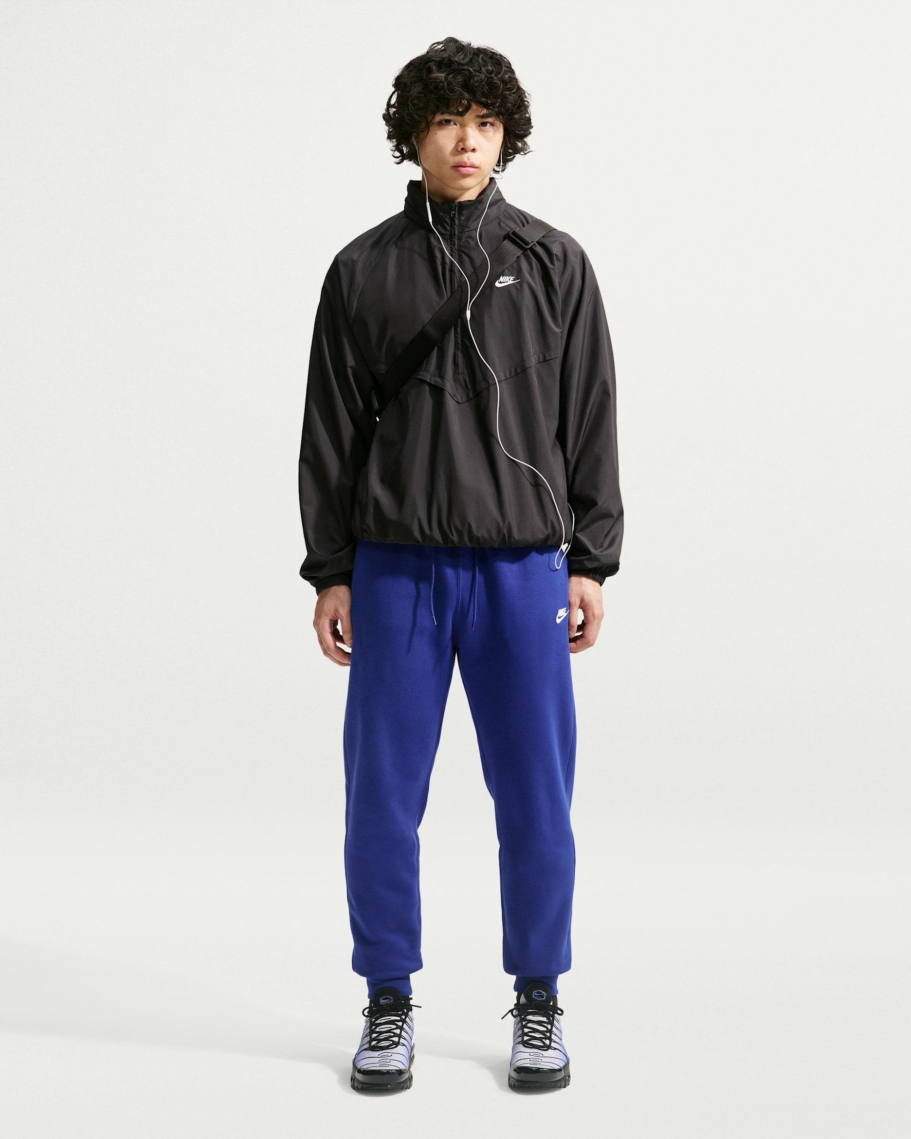 Nike Sportswear Club Men's Joggers - Deep Royal Blue/Deep Royal Blue/White