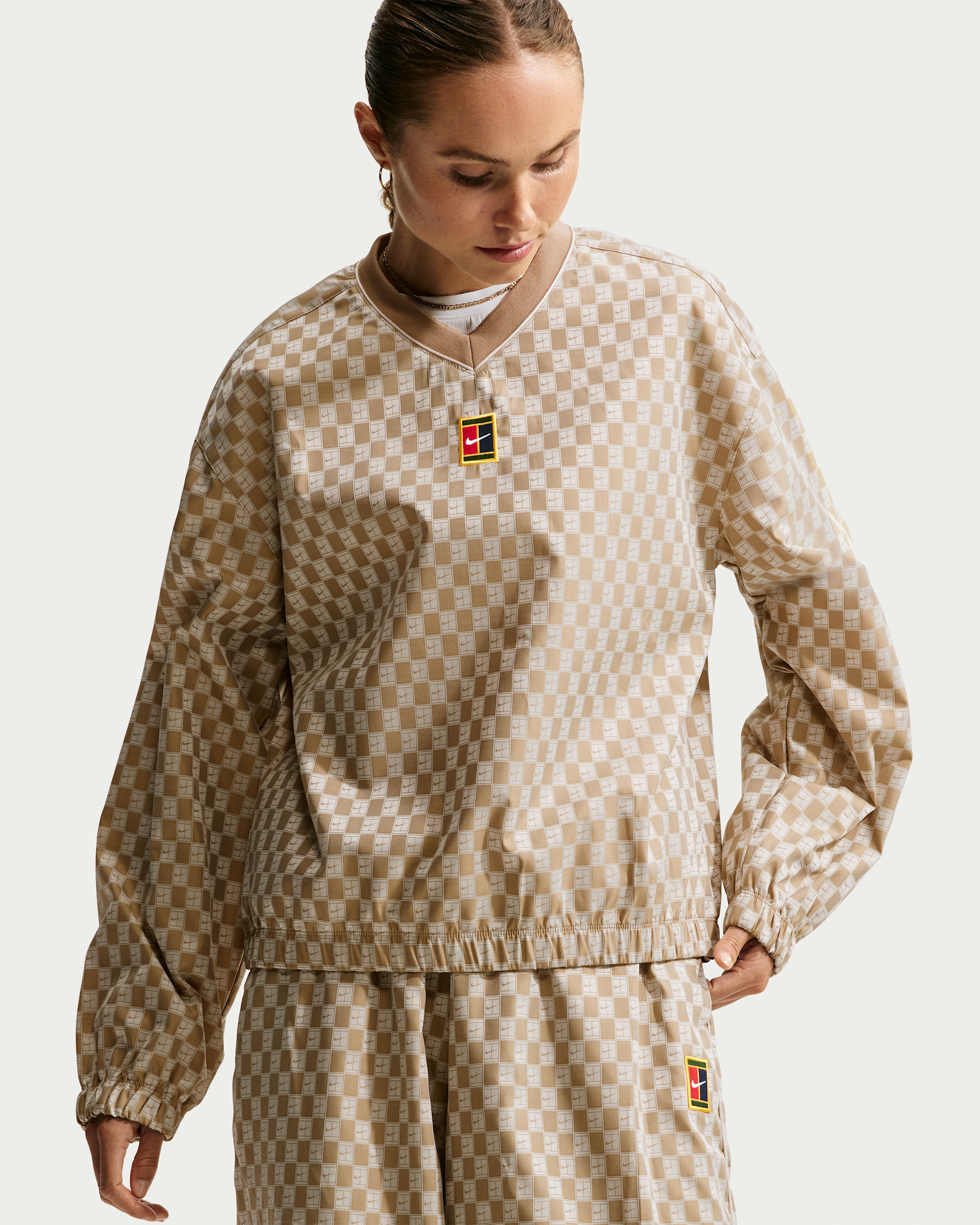NikeCourt Court Collection Women's Oversized Long-Sleeve Tennis Top - Parachute Beige