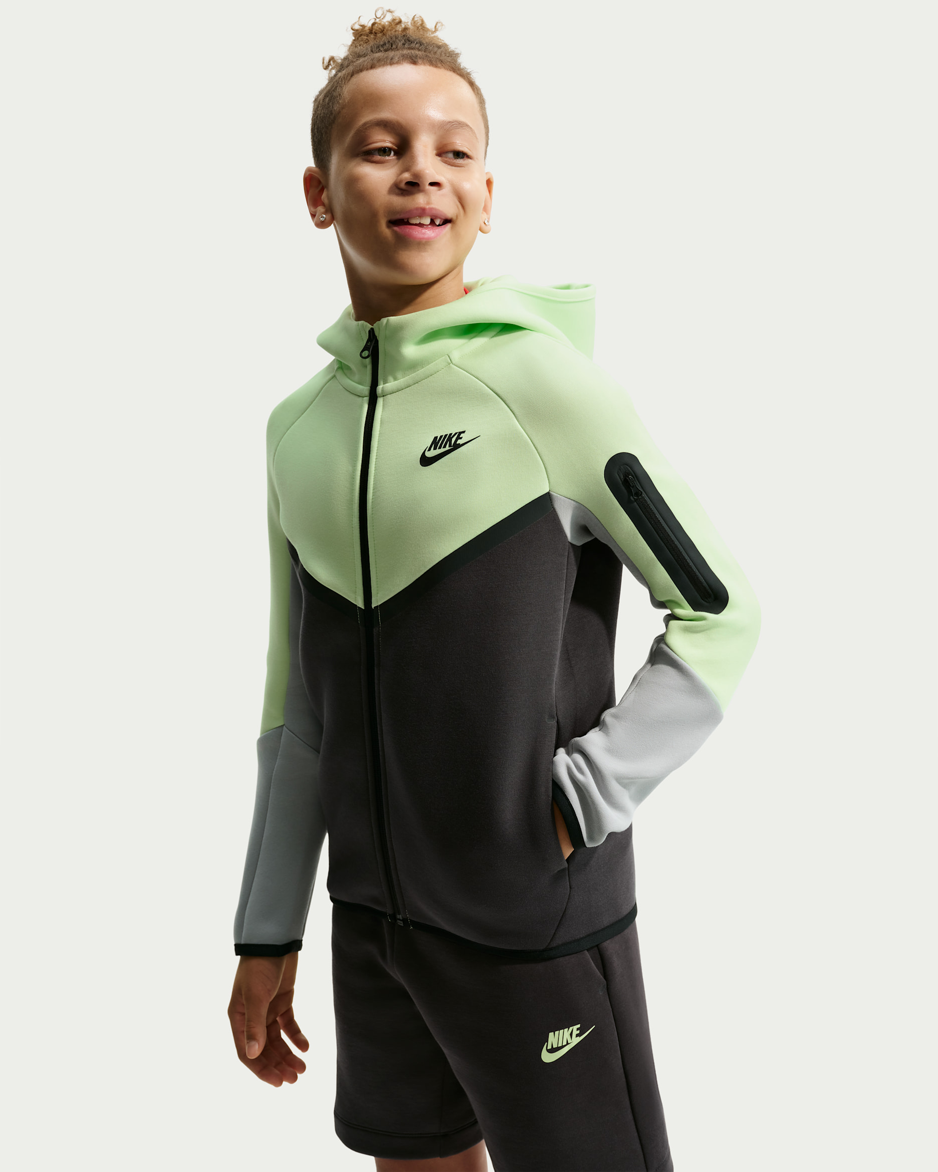 Nike Sportswear Tech Fleece Older Kids' Full-Zip Hoodie - Light Liquid Lime/Anthracite/Light Smoke Grey/Black