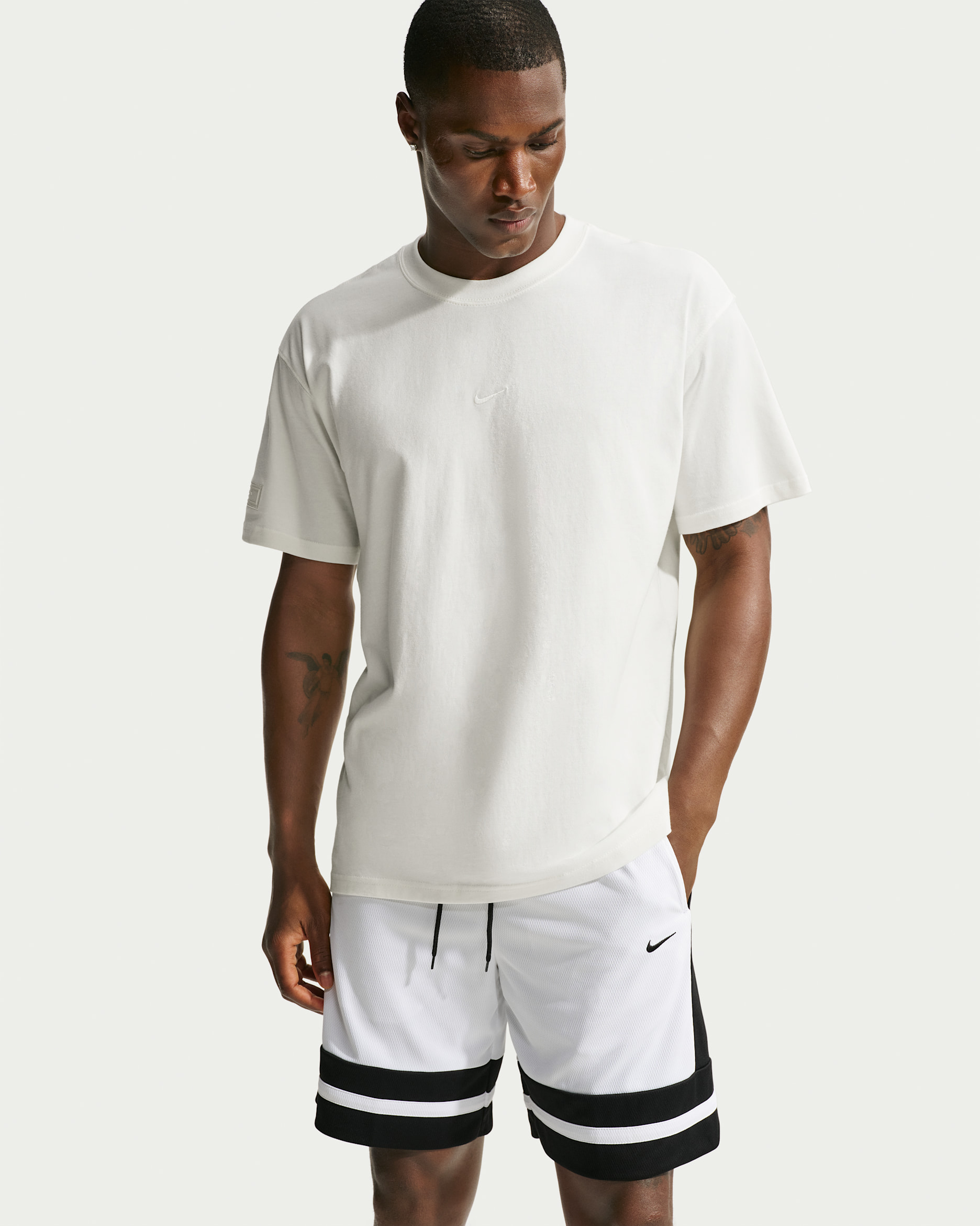 Nike Men's Basketball T-Shirt - Sail