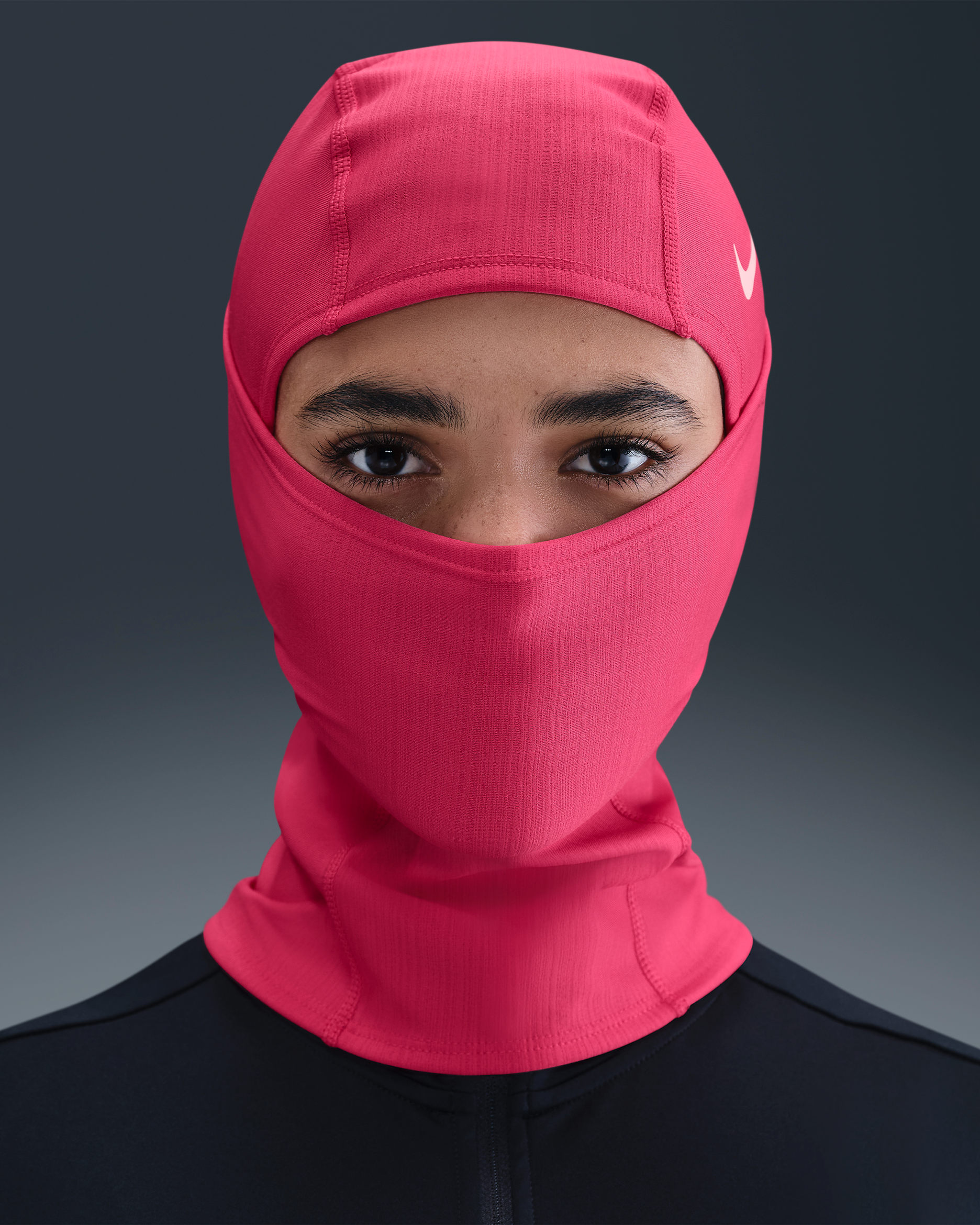 Gorro de fútbol americano Nike Pro HyperWarm - Rosa vivo/Blanco