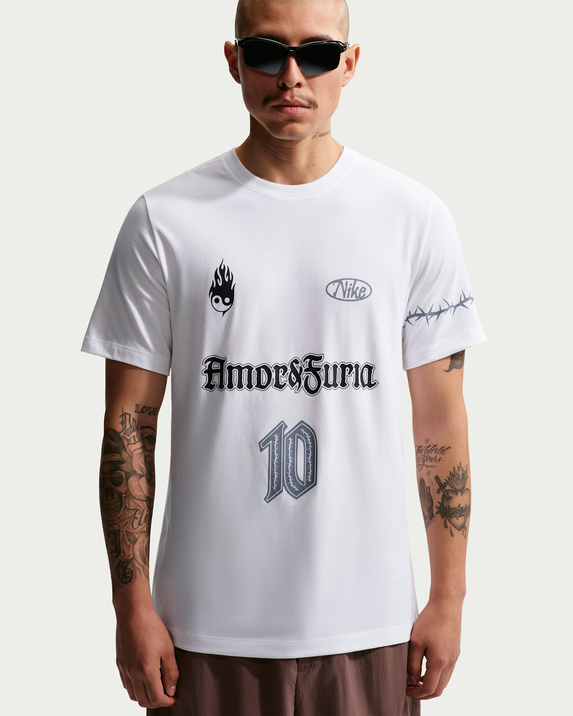 ナイキ スポーツウェア メンズ Tシャツ - ホワイト