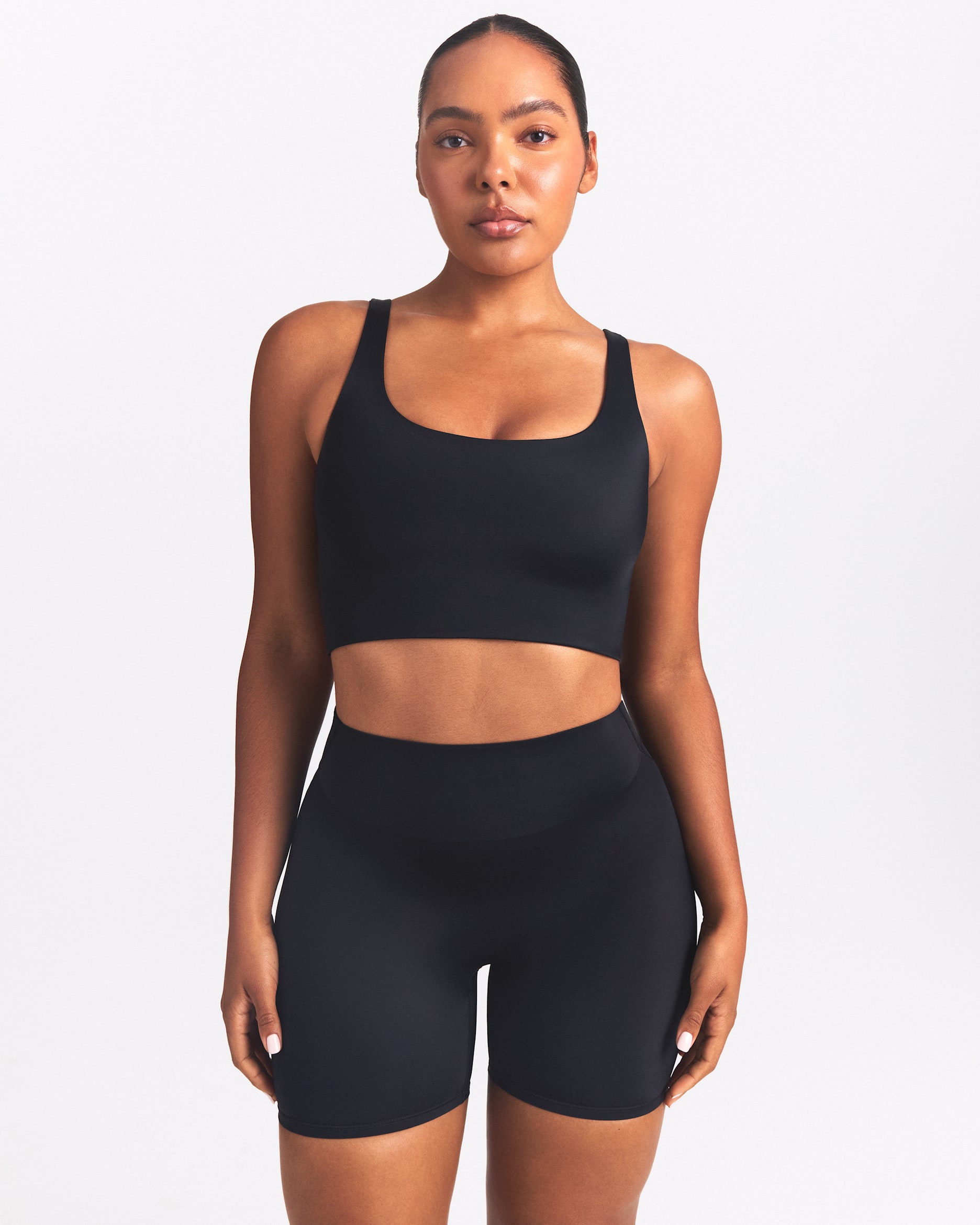 NikeSKIMS Shine Women's Scoop-Neck Bra Top - NSKM Obsidian