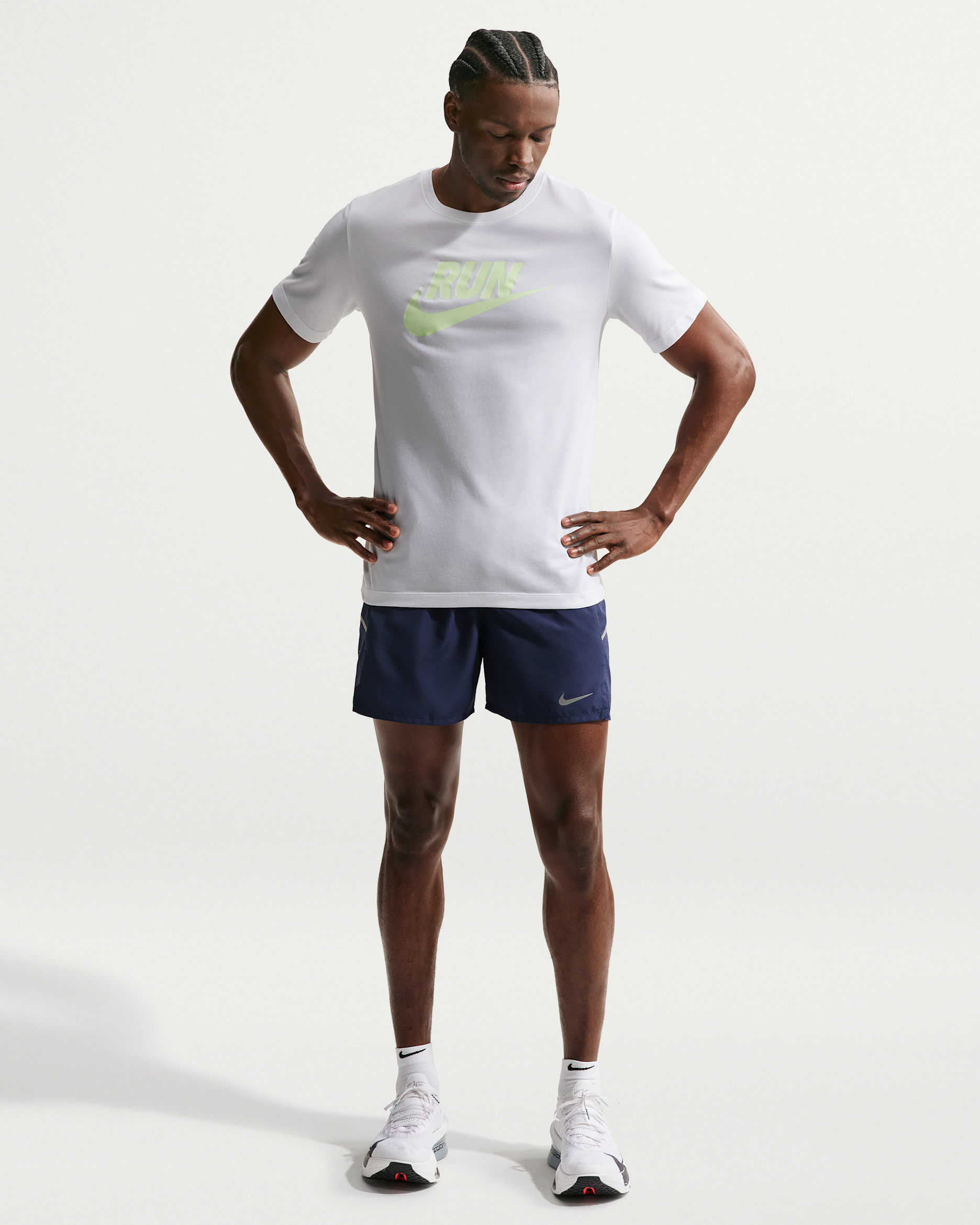 Shorts de correr Dri-FIT con forro de ropa interior de 13 cm para hombre Nike Miler - Azul marino medianoche/Azul marino medianoche