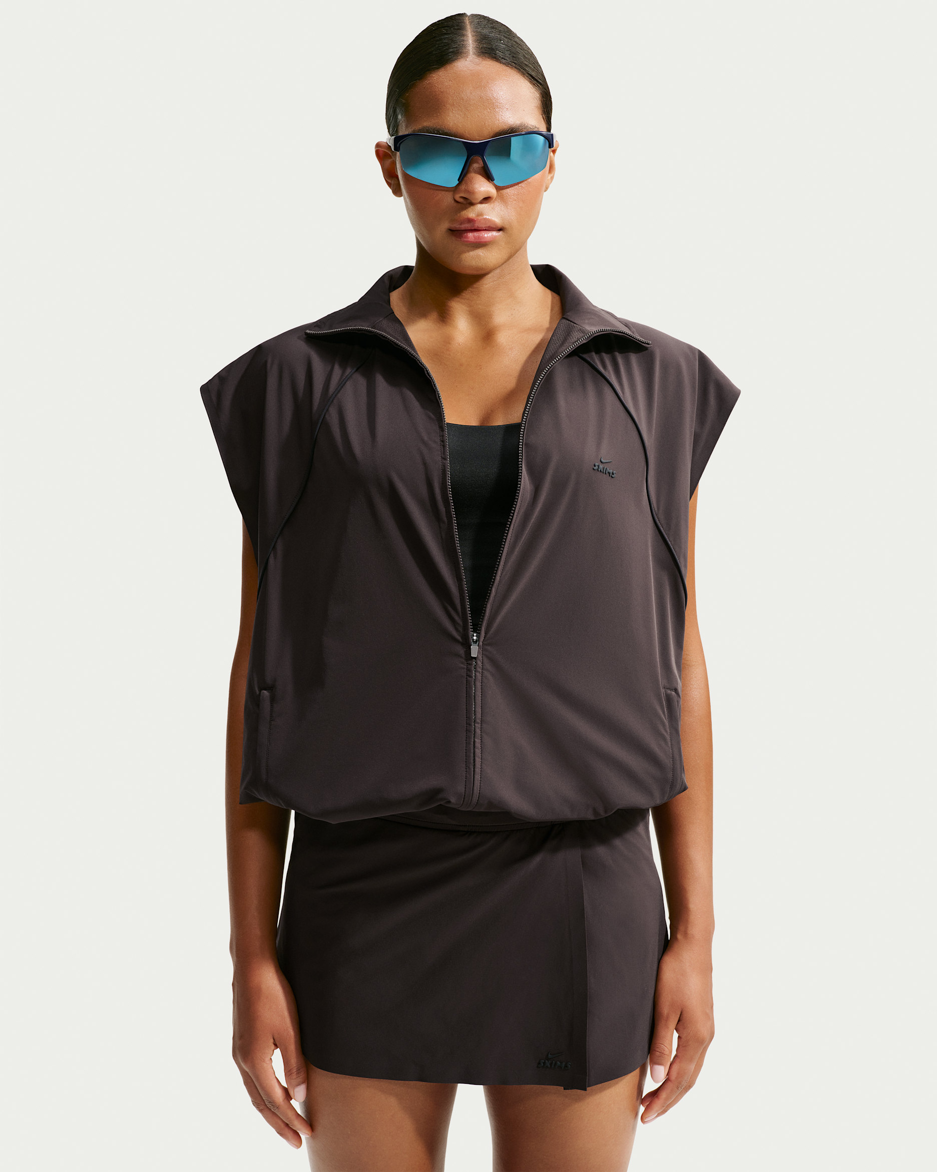 NikeSKIMS Stretch Nylon Chaleco oversize - Mujer - NSKM Dark Roast