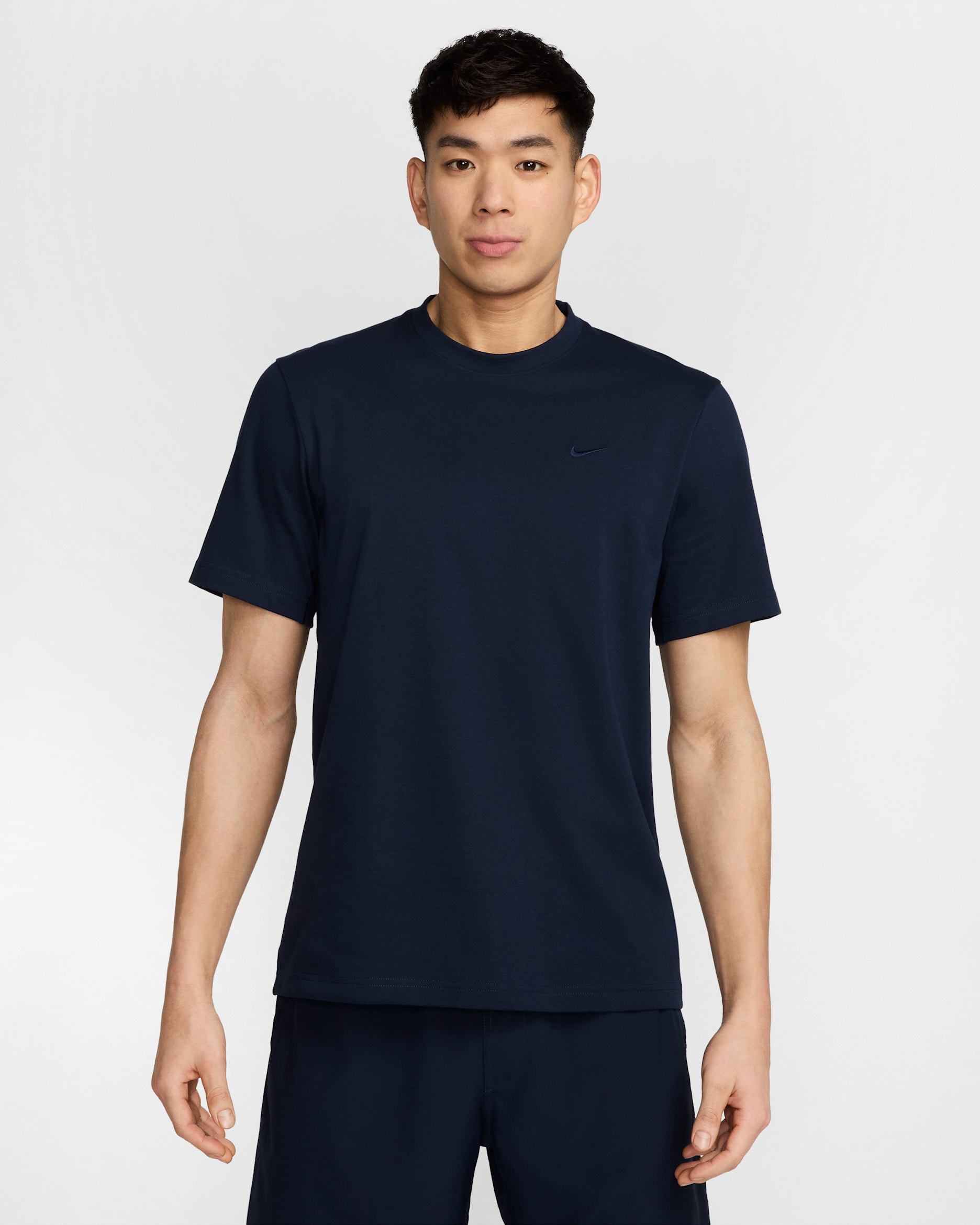 Playera versátil de manga corta para hombre Nike Primary - Obsidiana/Obsidiana