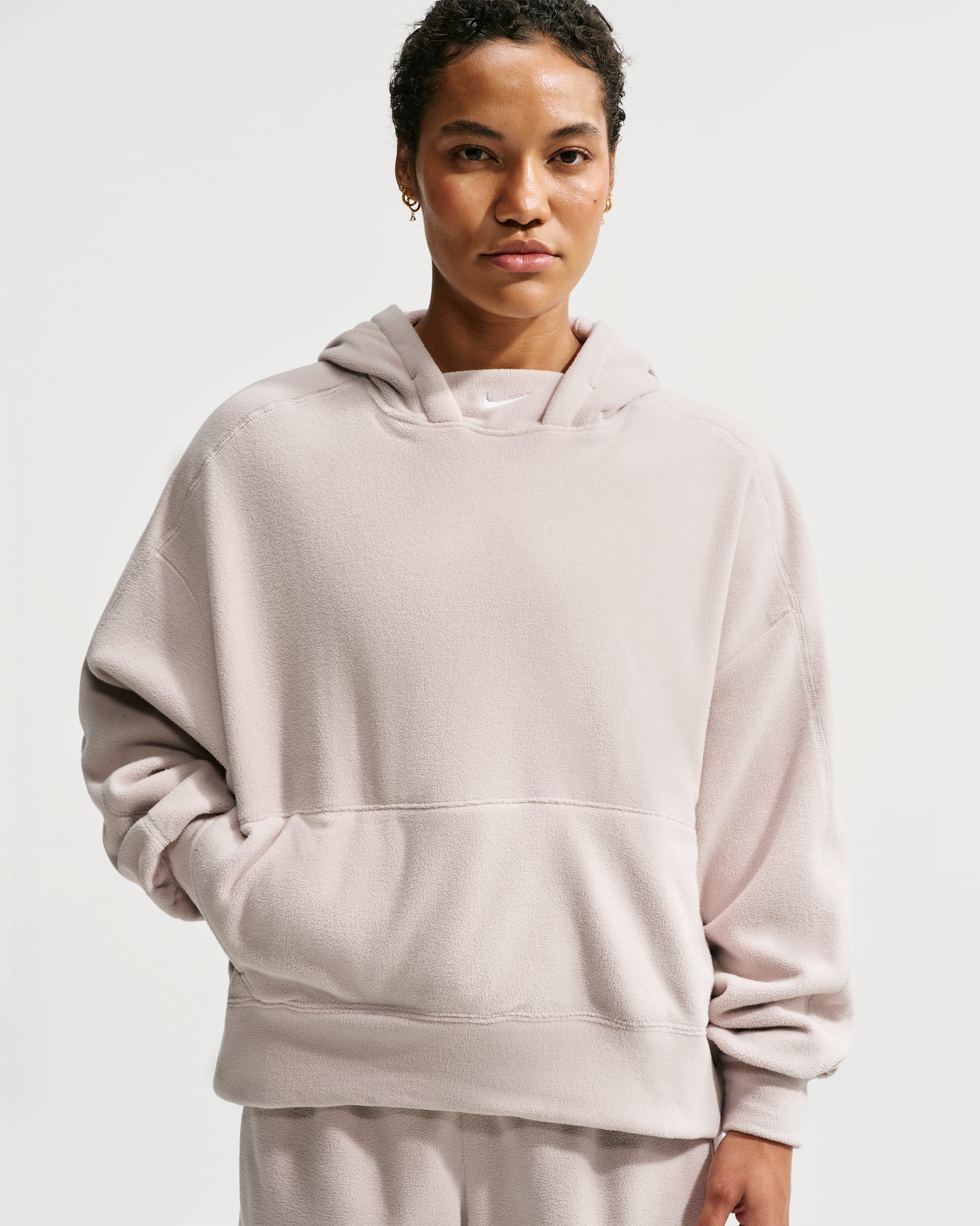 Nike One Women's Therma-FIT Oversized Pullover Hoodie - Cream II/White
