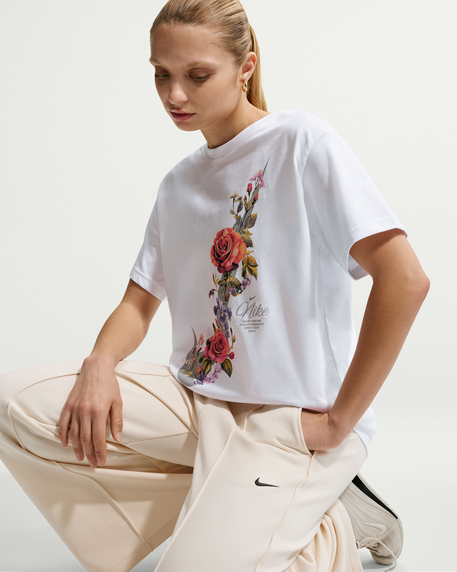 Nike Sportswear Women's T-Shirt - White/Wolf Grey