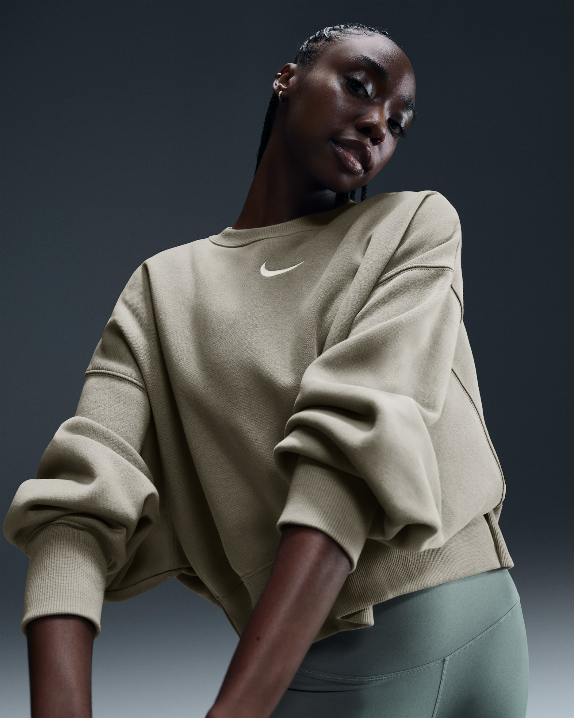Sudadera sin cierre de cuello redondo extra oversized para mujer Nike Sportswear Phoenix Fleece - Militar claro/Vela