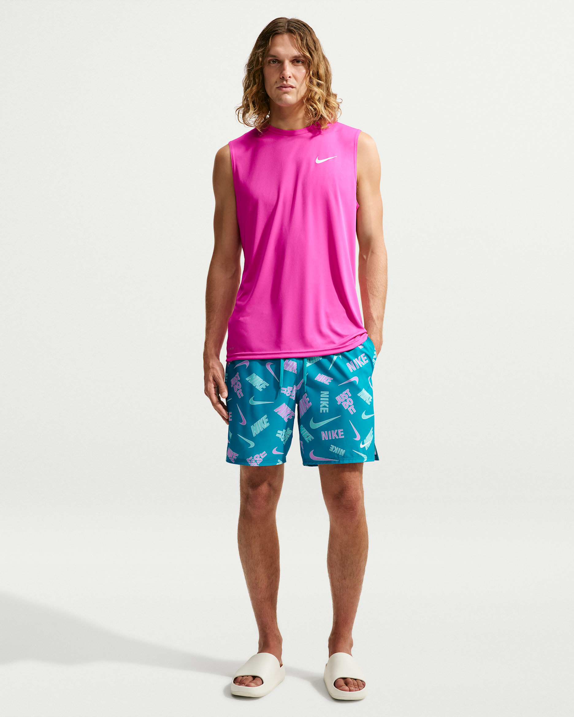 Short Volley de 18 cm con forro de ropa interior para hombre Nike Swim Breaker - Magenta claro