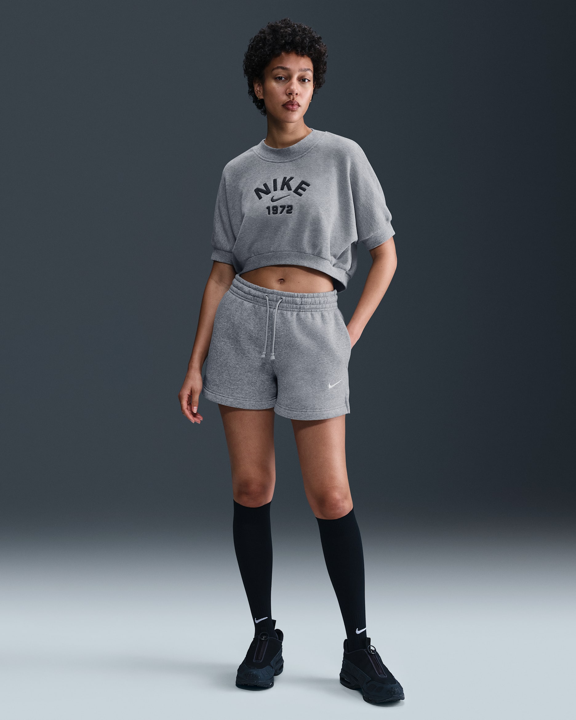 Nike Sportswear Phoenix Fleece Pantalons curts de cintura mitjana de 10 cm - Dona - Gris fosc jaspiat/Sail