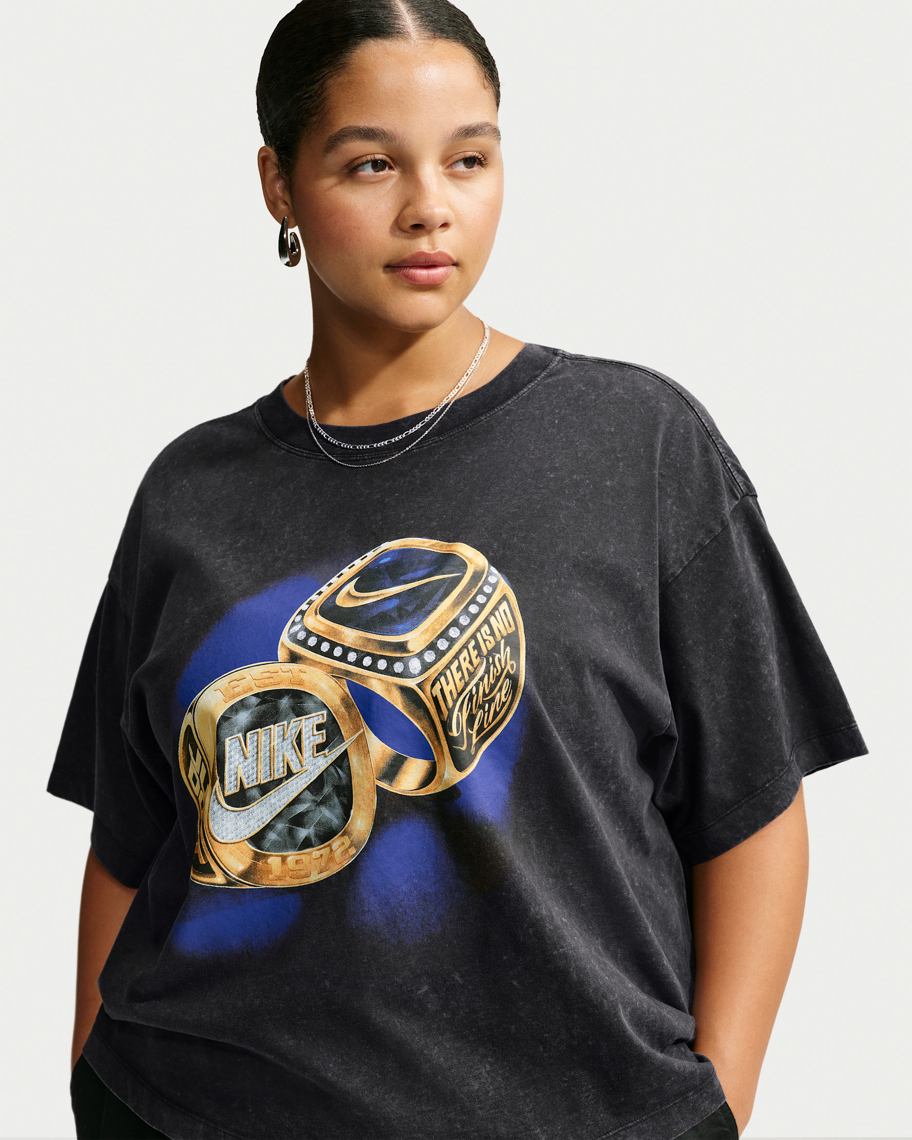 Nike Sportswear Classic Women's Boxy T-Shirt - Black