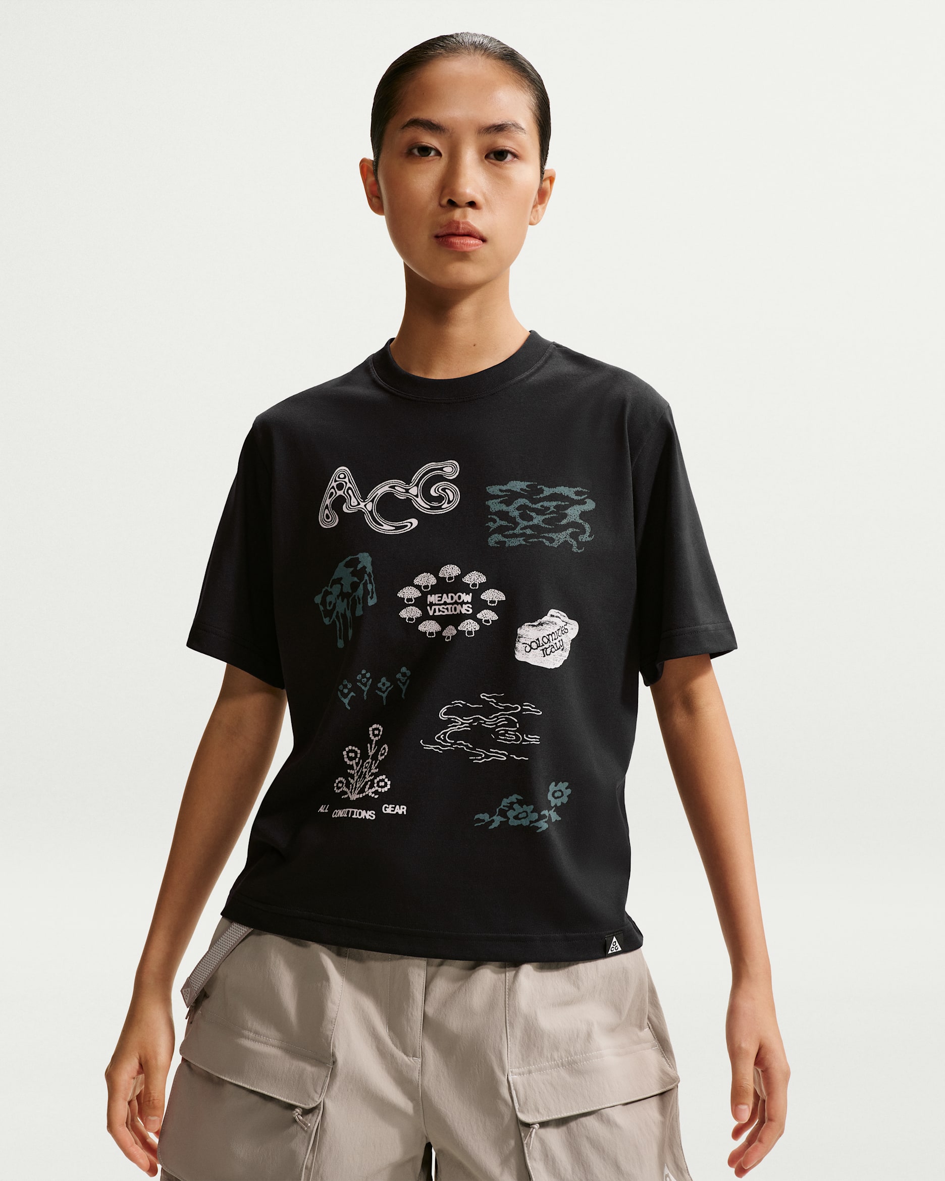 เสื้อยืดผู้หญิง Dri-FIT Nike ACG - ดำ