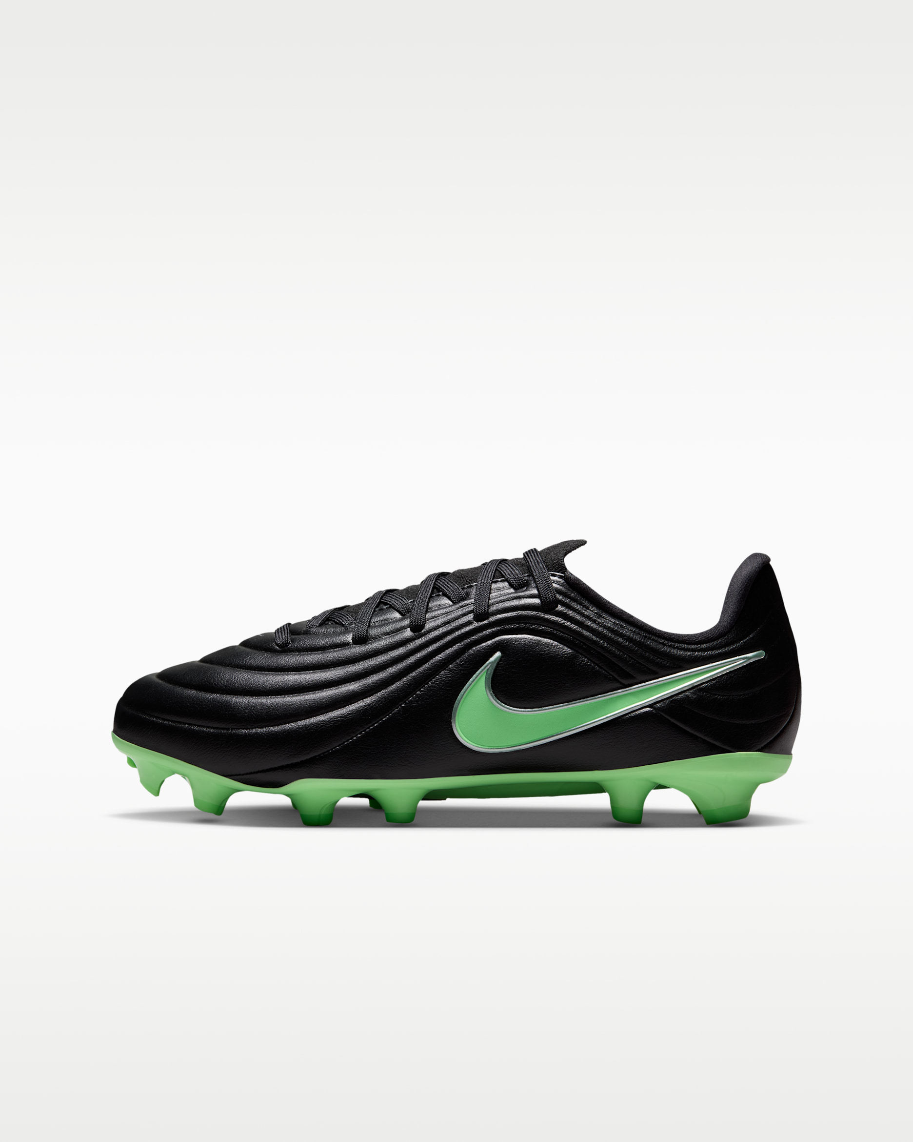 Nike Jr. Tiempo Maestro Academy Older Kids' Multi-Ground Low-Top Football Boots - Black/Black/Illusion Green
