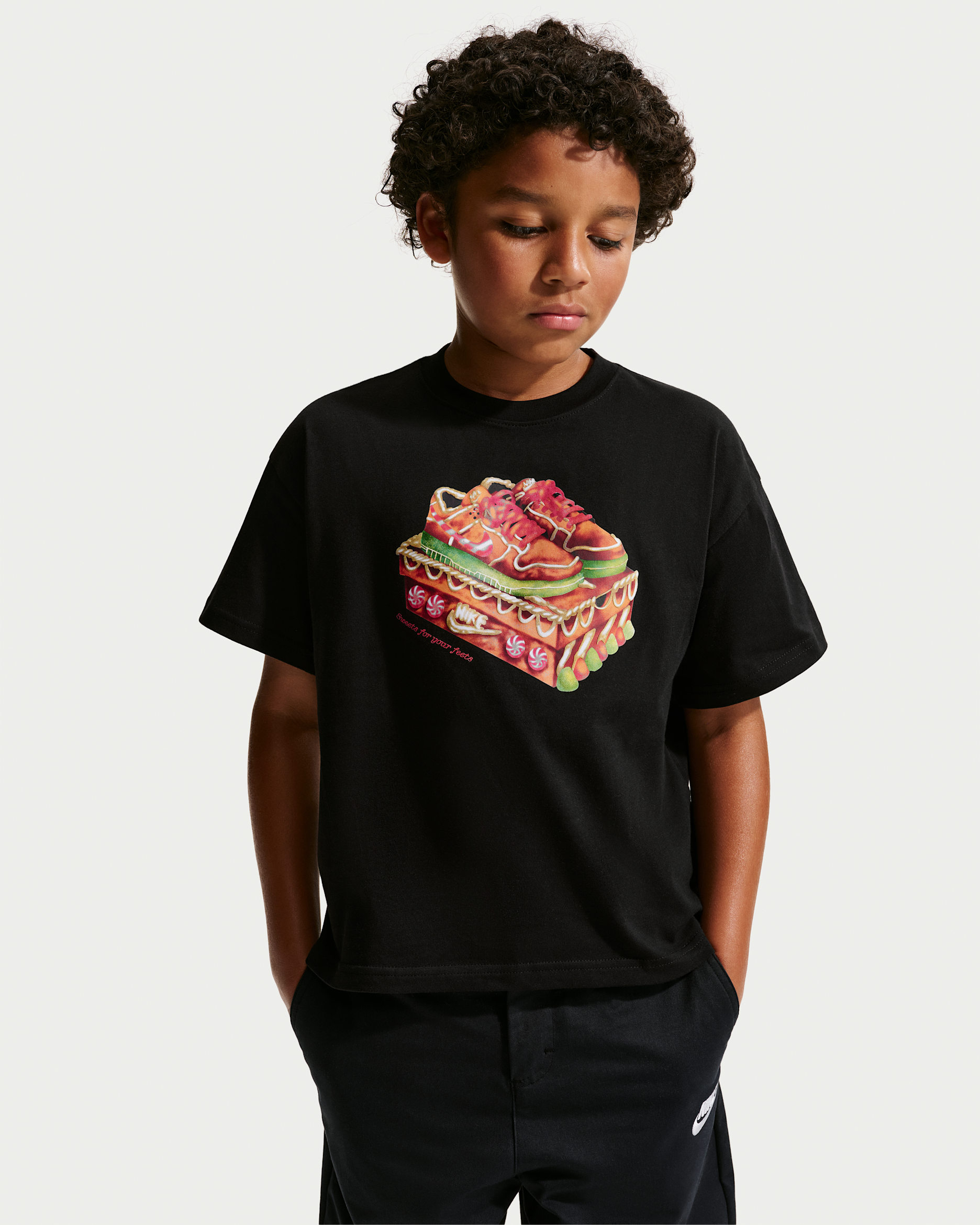 Playera para niños talla grande Nike Sportswear - Negro