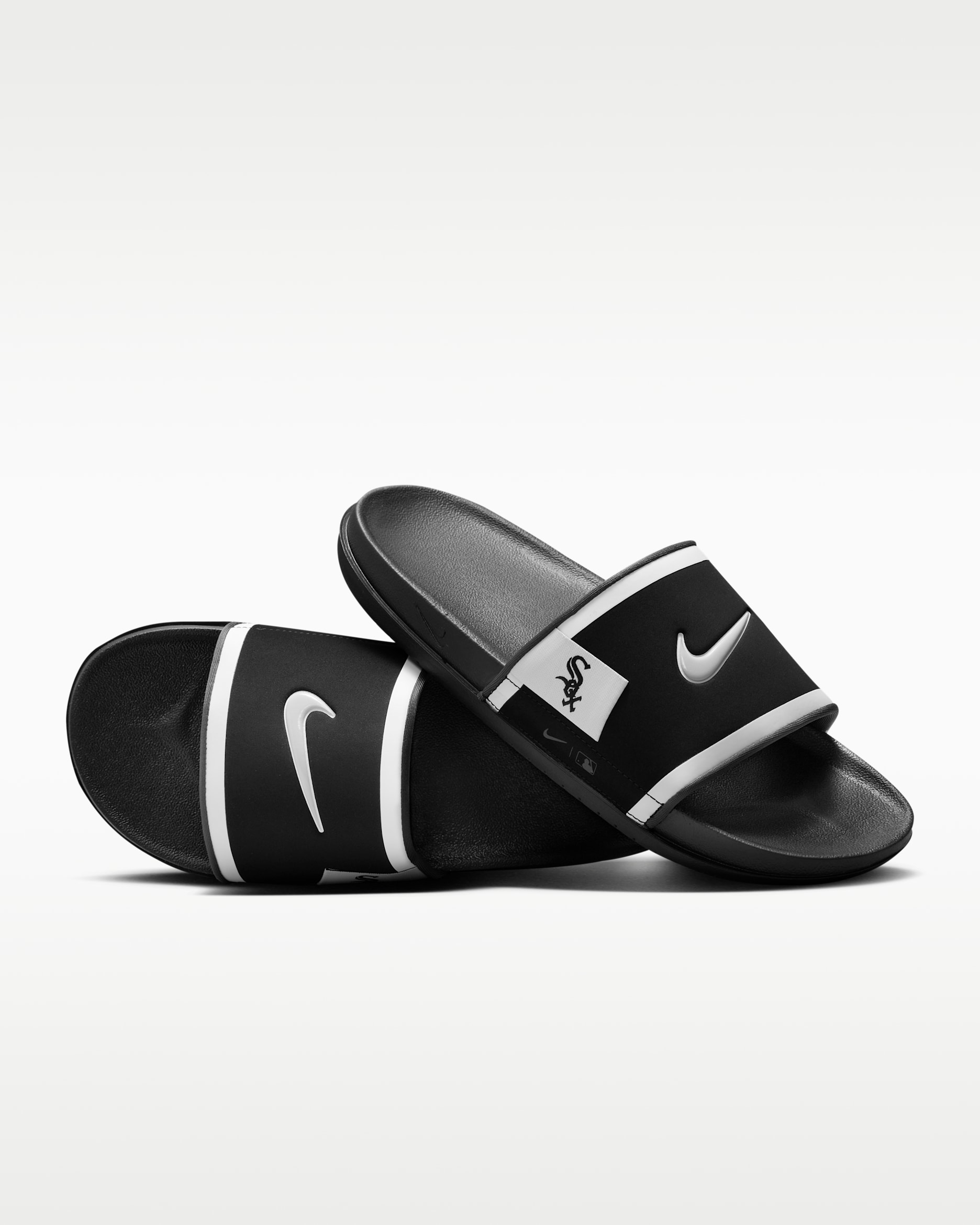 Nike Offcourt (Chicago White Sox) Offcourt Slides - Black/Dark Smoke Grey/White