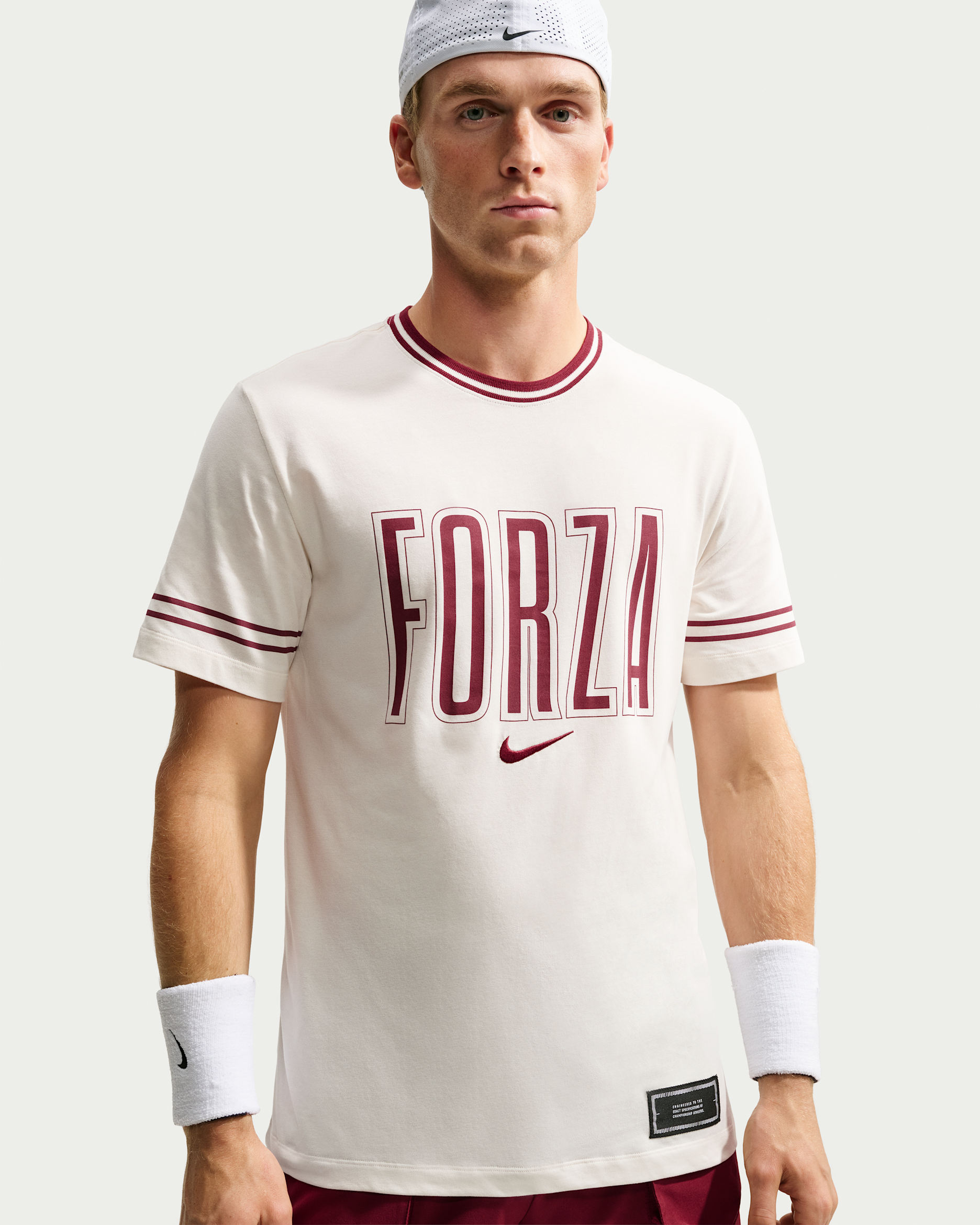 Jannik Sinner Dri-FIT Tennis-T-Shirt (Herren) - Pale Ivory