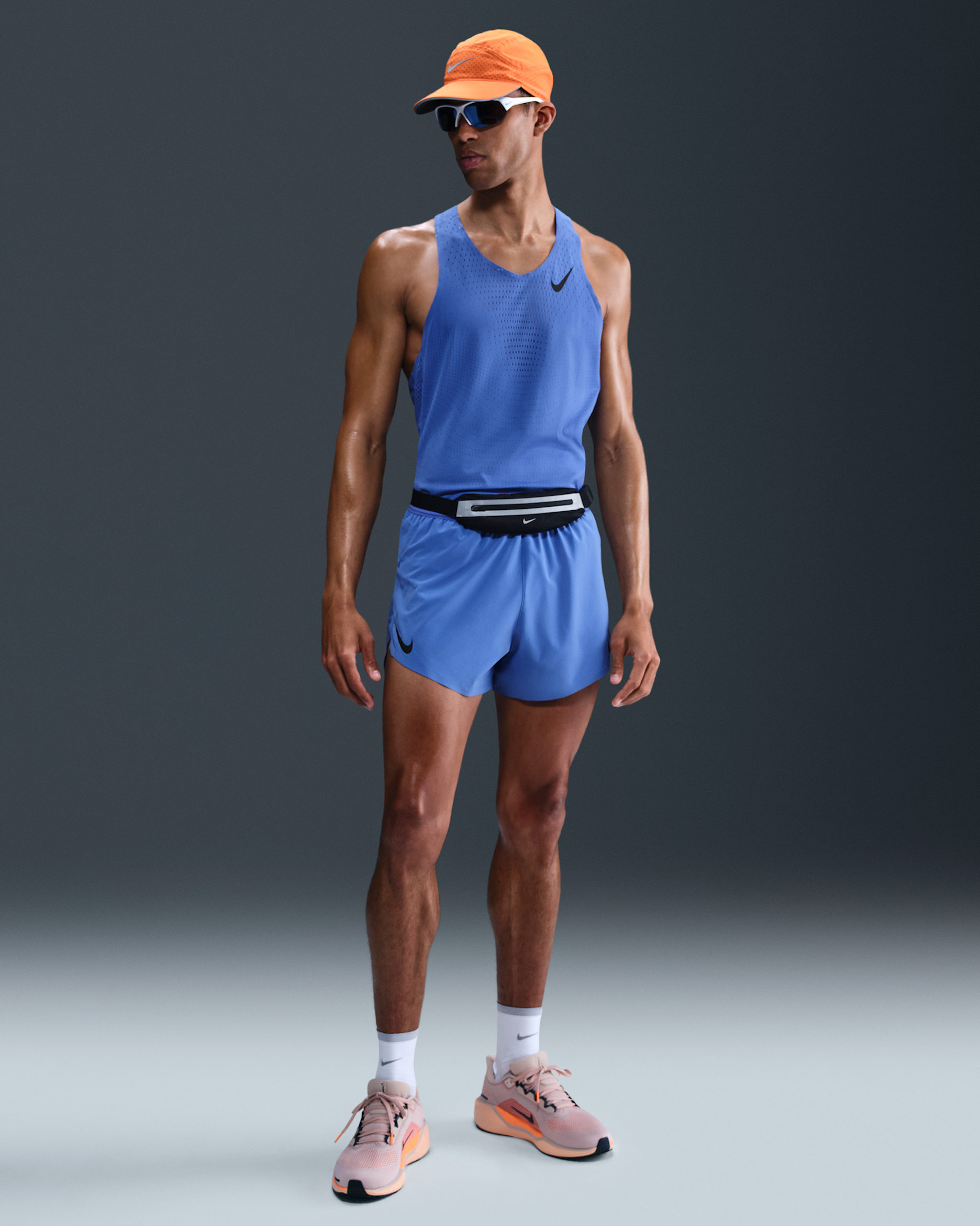 Shorts de correr Dri-FIT ADV de 10 cm con forro de ropa interior para hombre Nike AeroSwift - Azul cometa/Negro