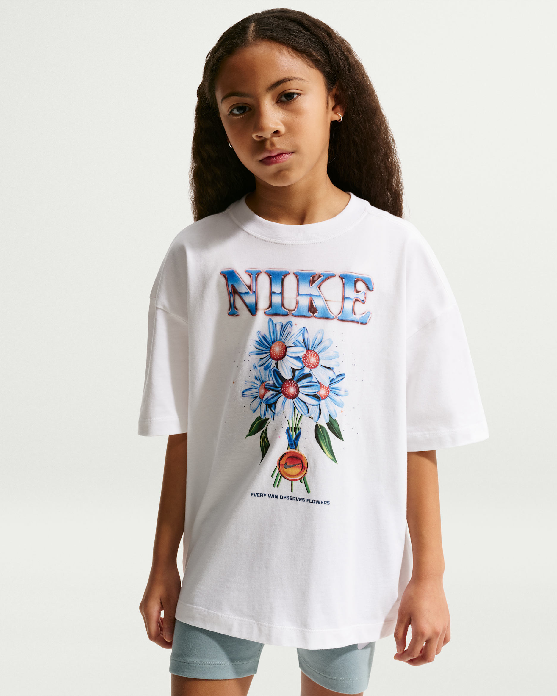 Nike Sportswear Big Kids' (Girls') Oversized T-Shirt - White