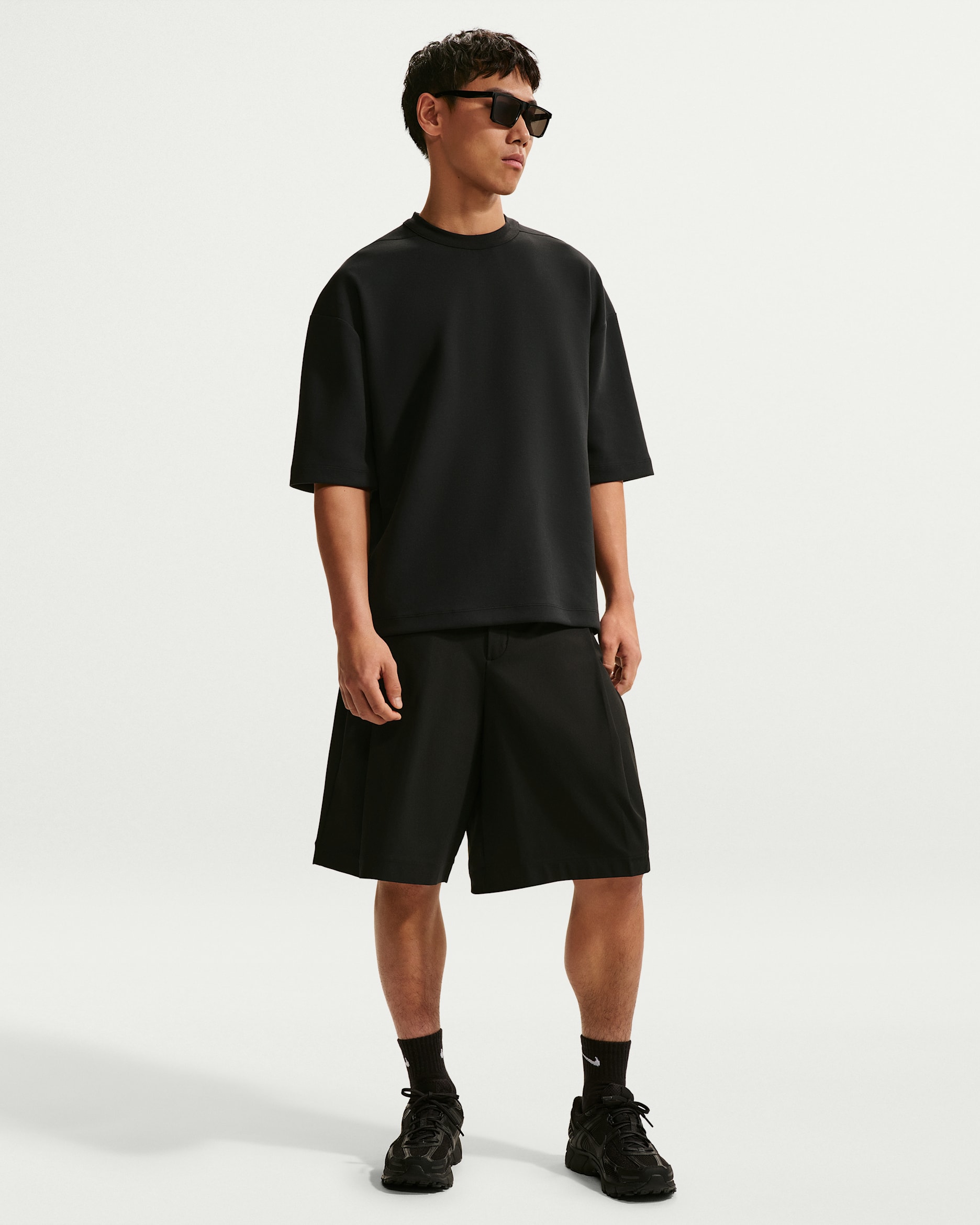 ナイキ 24.7 PerfectStretch メンズ Dri-FIT UV 20cm ショートパンツ - ブラック/ブラック/ダークスモークグレー