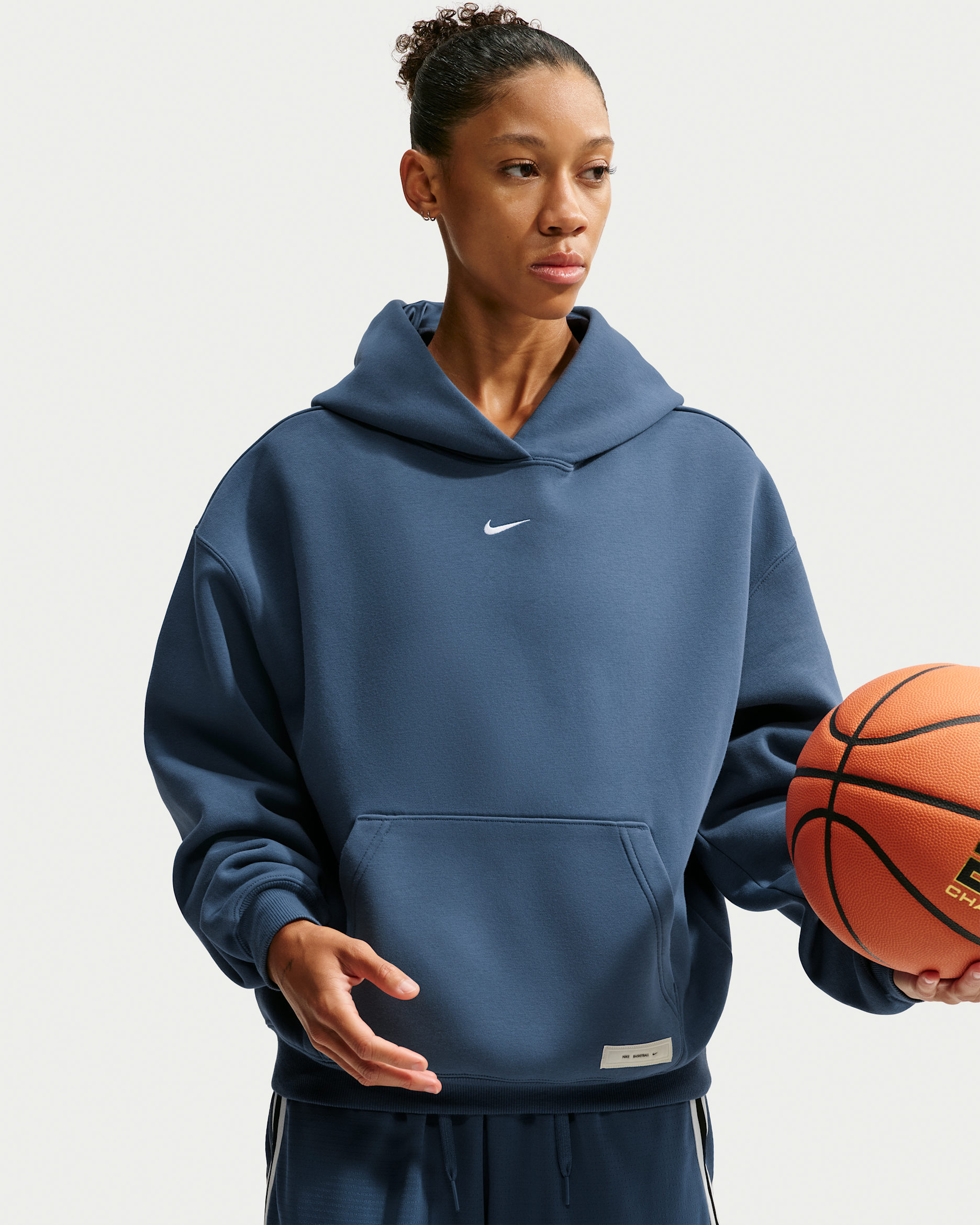 Nike Women's Therma-FIT Basketball Performance Hoodie - New Slate/White