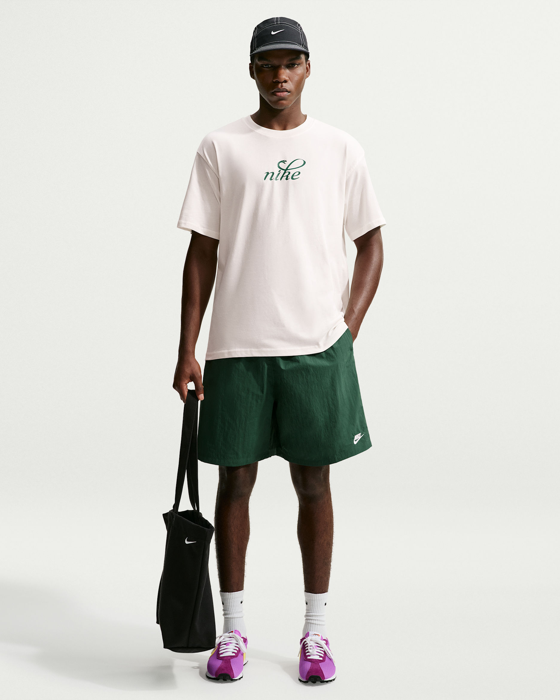 Short de sport Nike Sportswear Club pour homme - Fir/Blanc