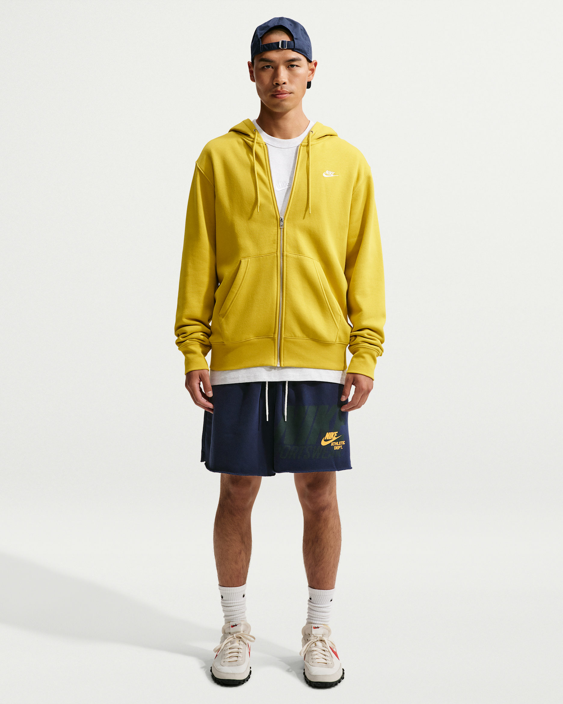 Nike Sportswear Club Men's Fleece Shorts - Obsidian/University Gold