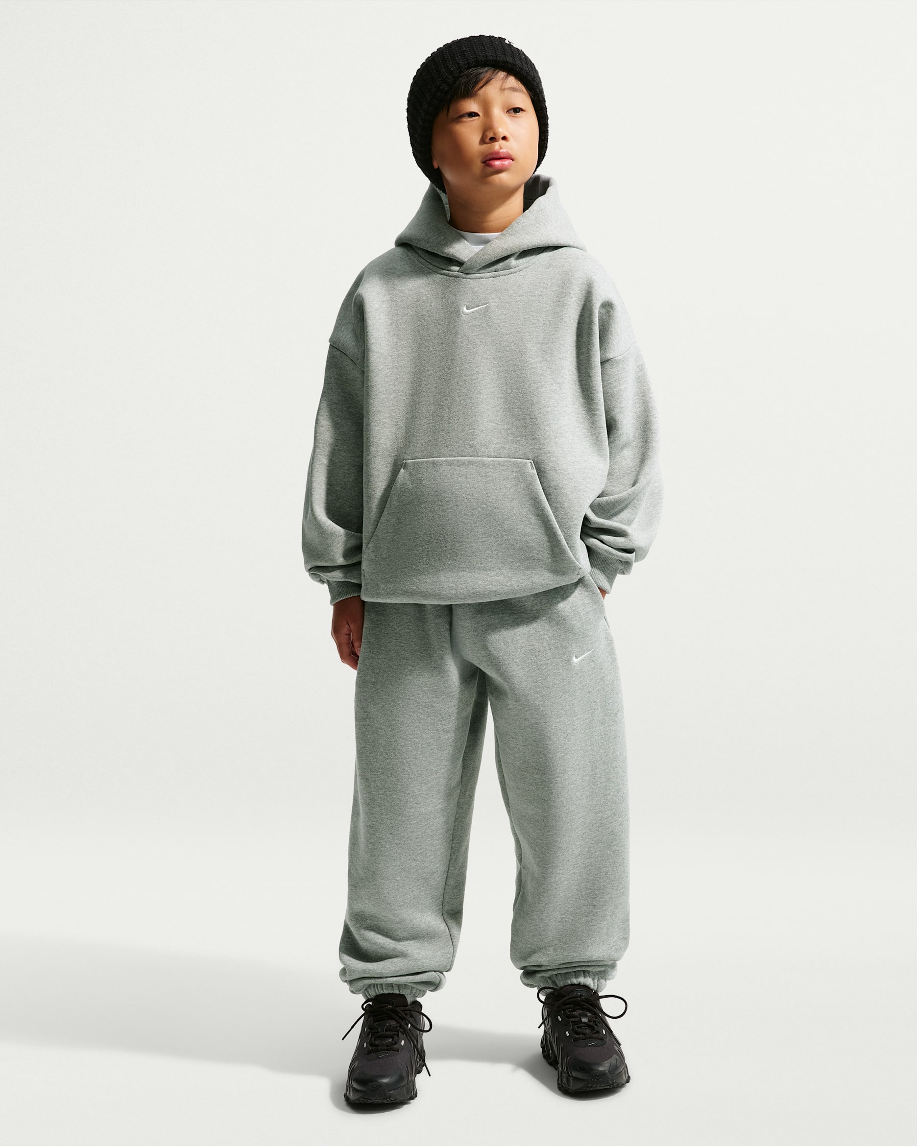 Pantalon de basket à revers en tissu Fleece Nike Solo Swoosh pour enfant - Dark Grey Heather/Light Smoke Grey/Sail