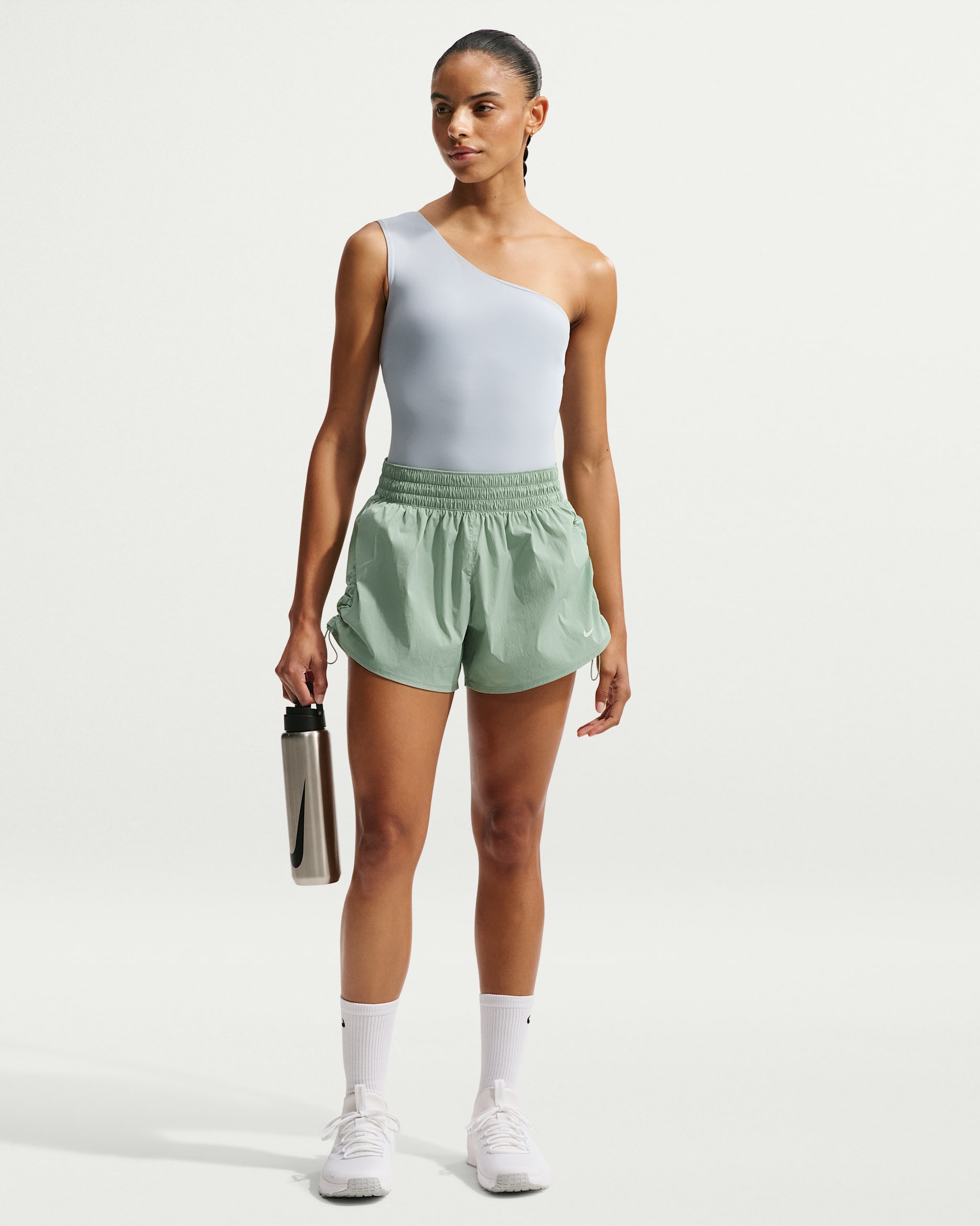 Shorts Dri-FIT de tiro alto de 13 cm con forro de ropa interior para mujer Nike One - Vapor/Blanco