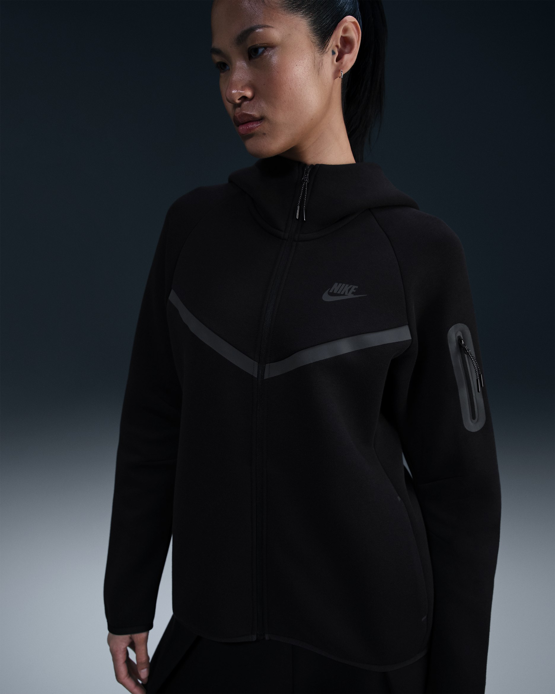 Nike Sportswear Tech Fleece Windrunner Kapuzenjacke (Damen) - Schwarz/Schwarz