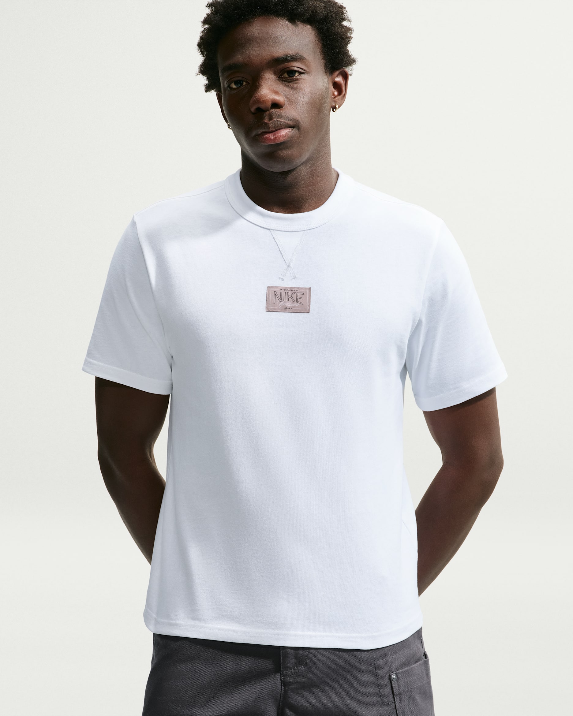Nike Sportswear Premium Essentials T-Shirt - White