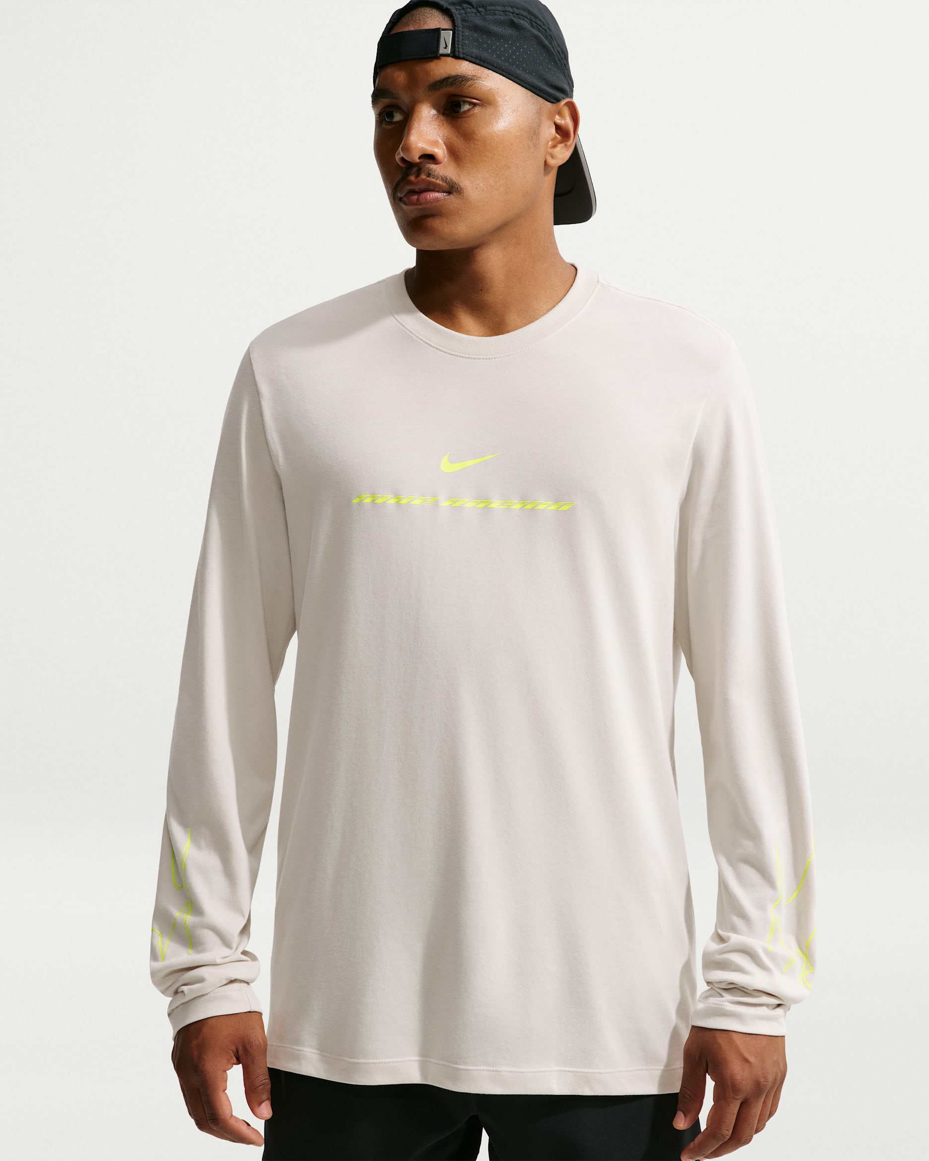 Nike Dri-FIT Longsleeve-Lauf-T-Shirt (Herren) - Light Bone