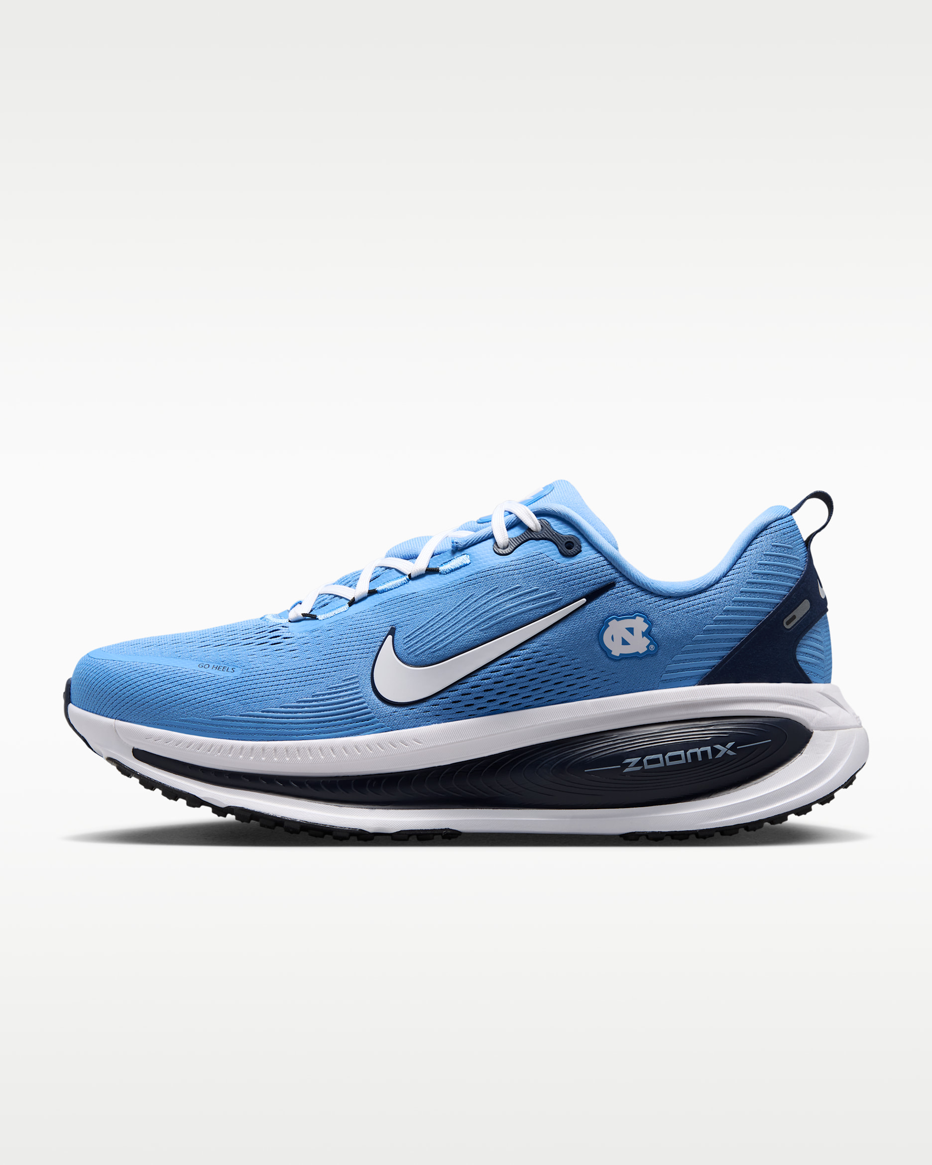 Tenis de correr en pavimento para hombre Nike College Vomero 18 (North Carolina) - Azul valor/Azul marino universitario/Blanco