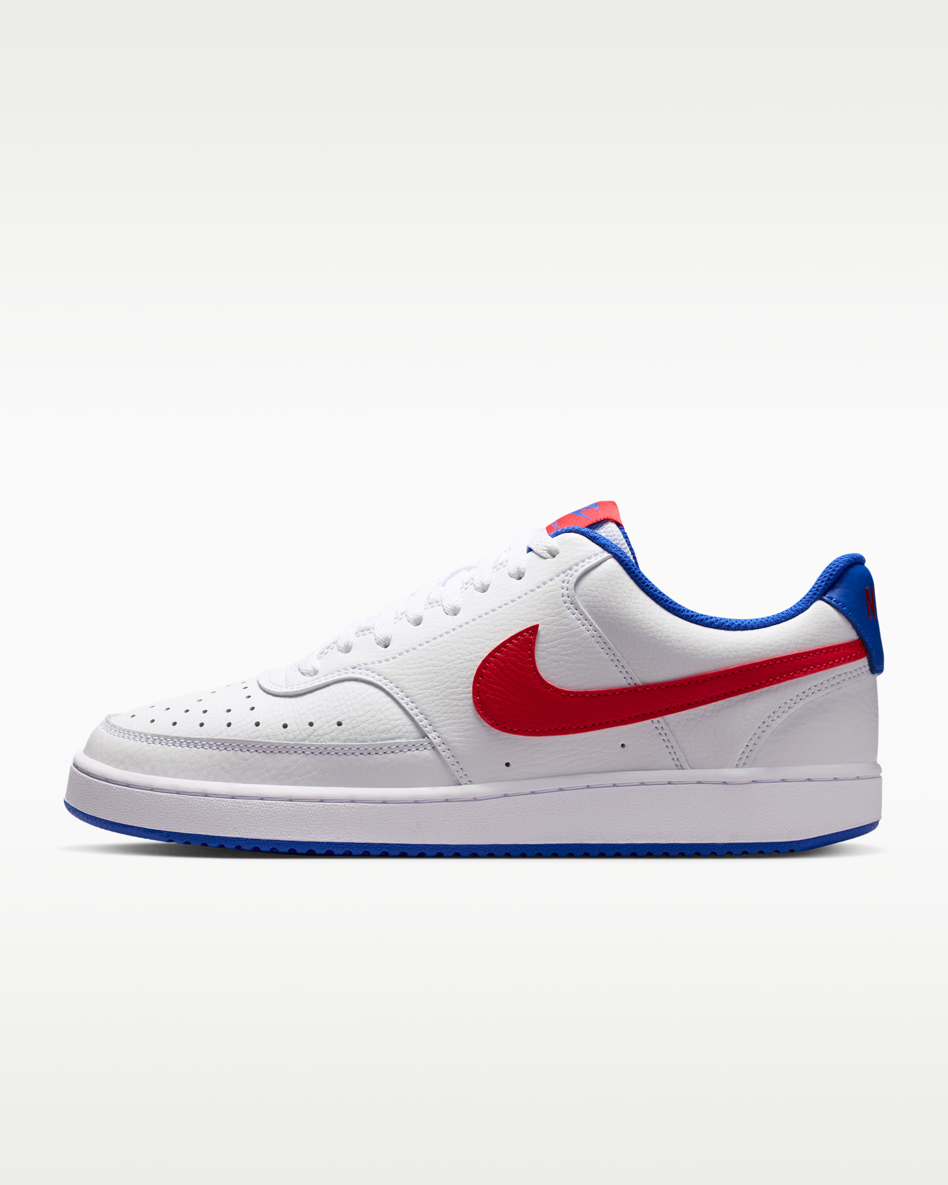 Tenis para hombre Nike Court Vision Low - Blanco/Blanco/Hiperroyal/Rojo universitario