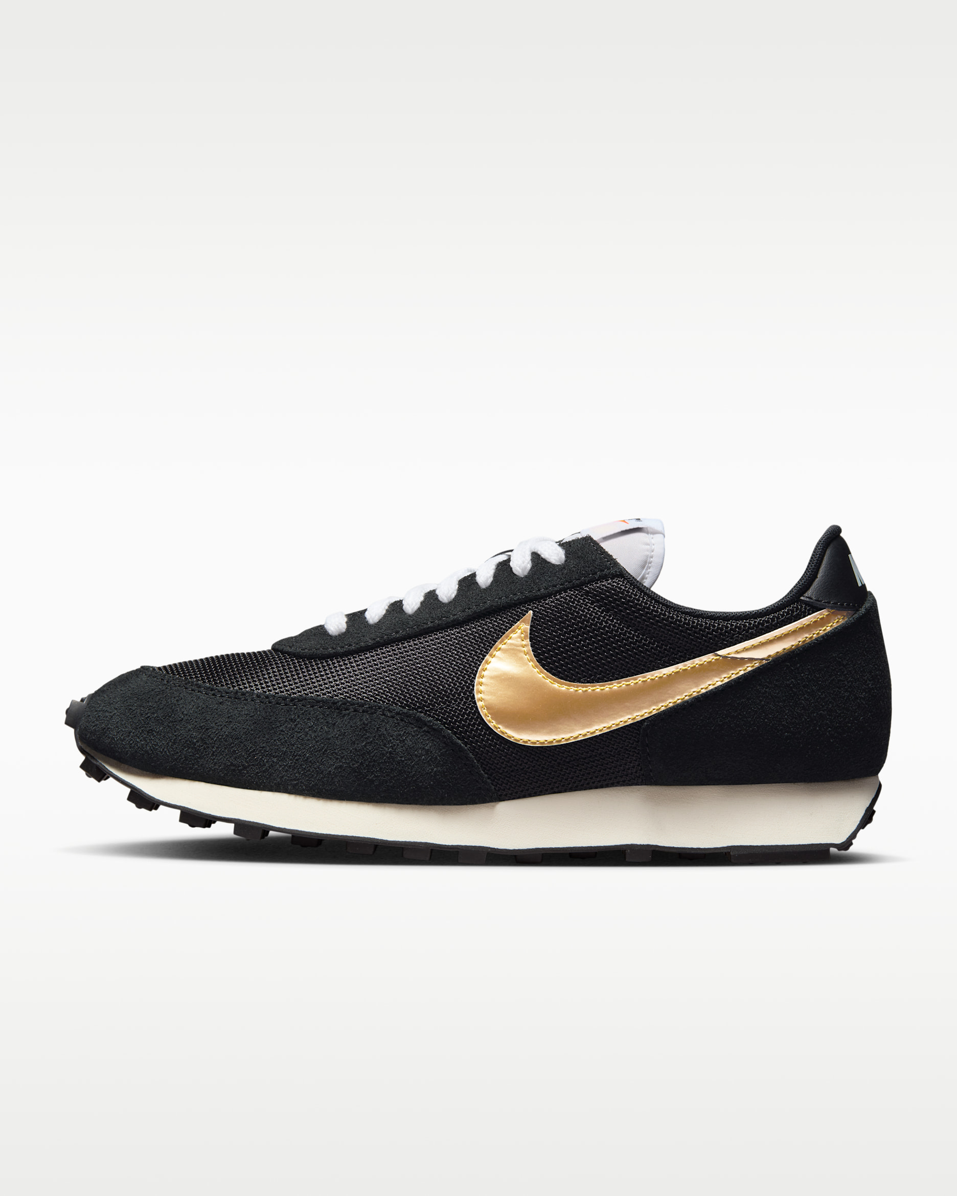 Nike Daybreak SP Men's Shoe - Black/Black/Metallic Gold