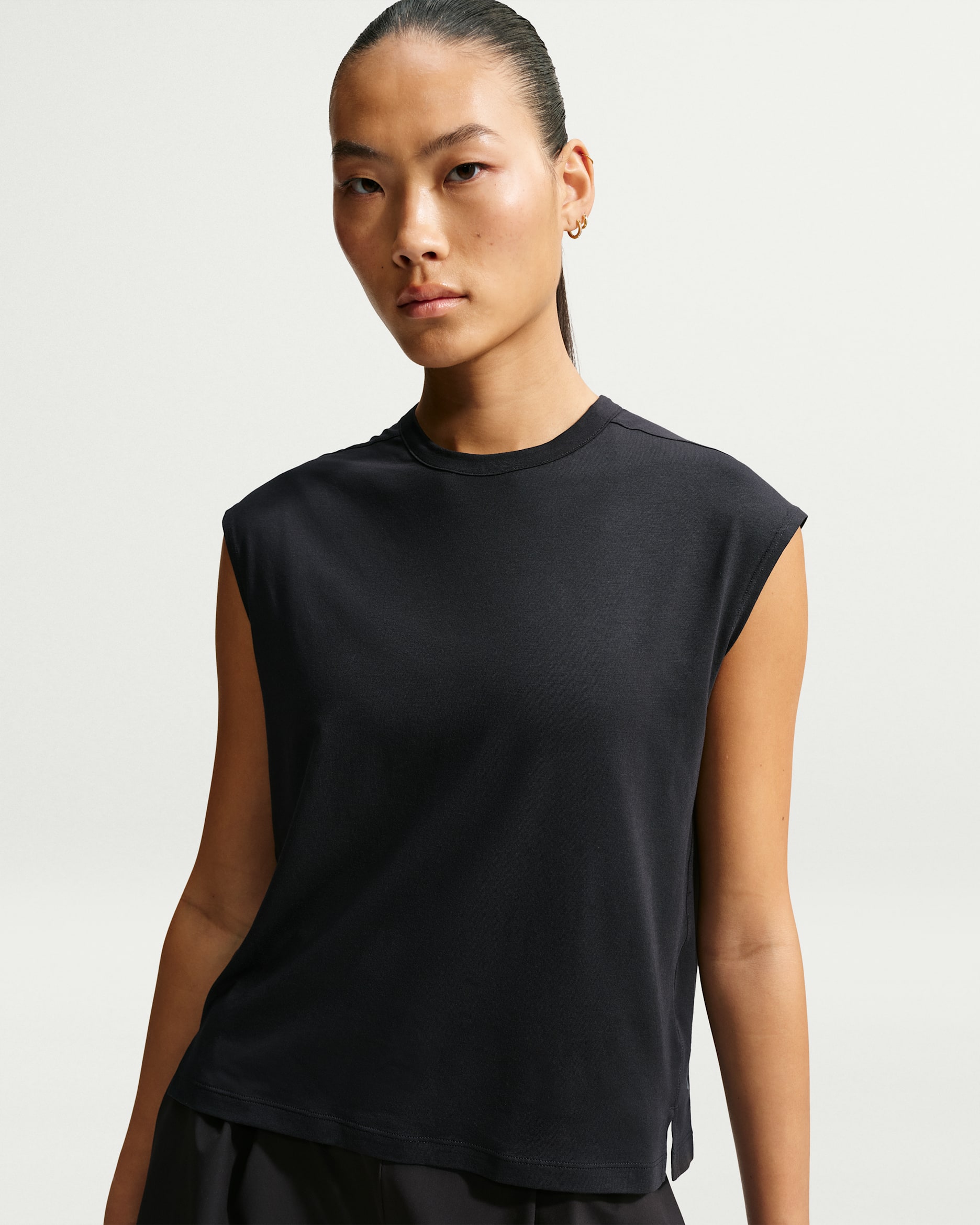 Nike 24.7 ImpossiblySoft Light Women's Dri-FIT Tank Top - Black/Dark Smoke Grey