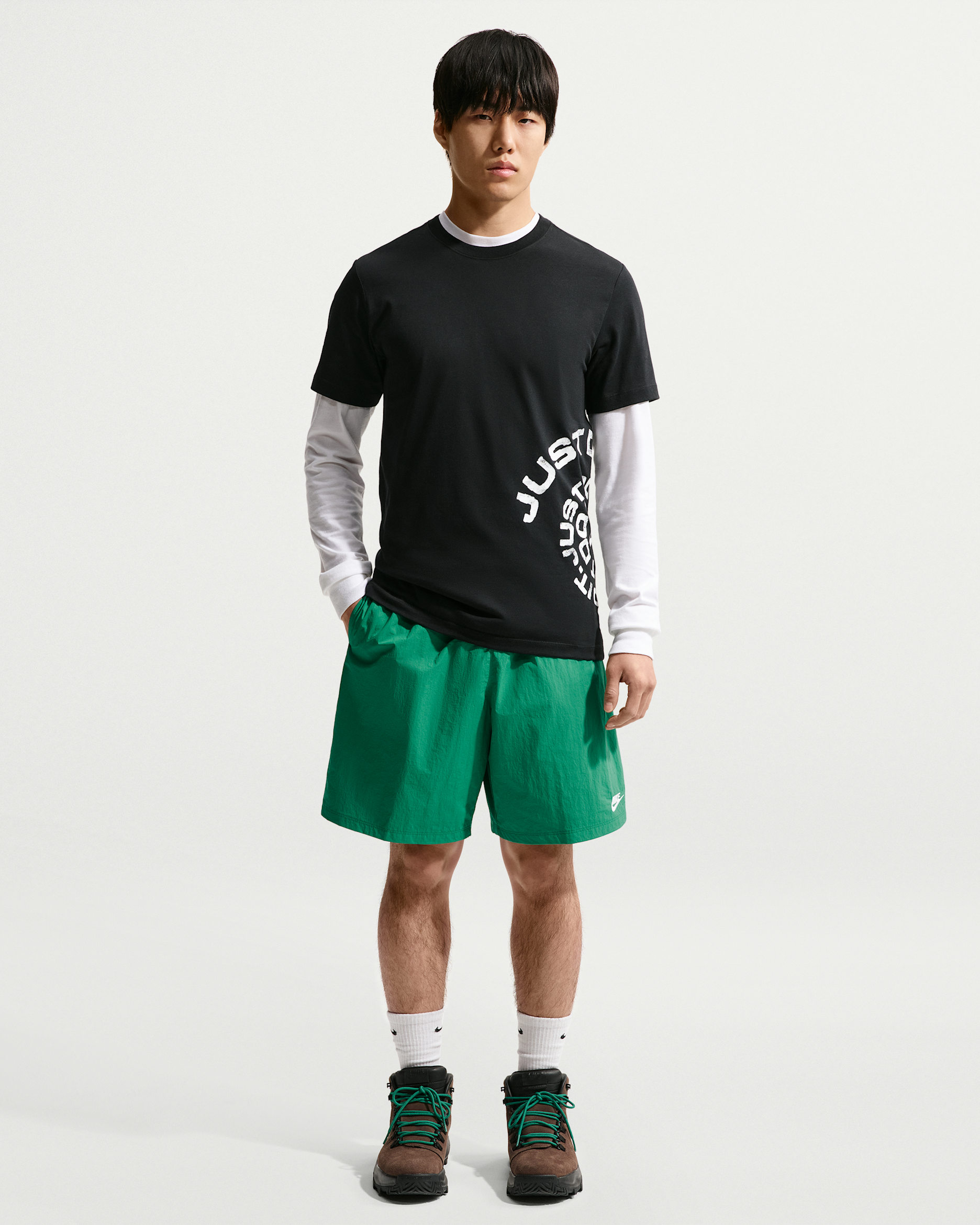 ナイキ スポーツウェア クラブ メンズ スポーツ ショートパンツ - マラカイト/ホワイト