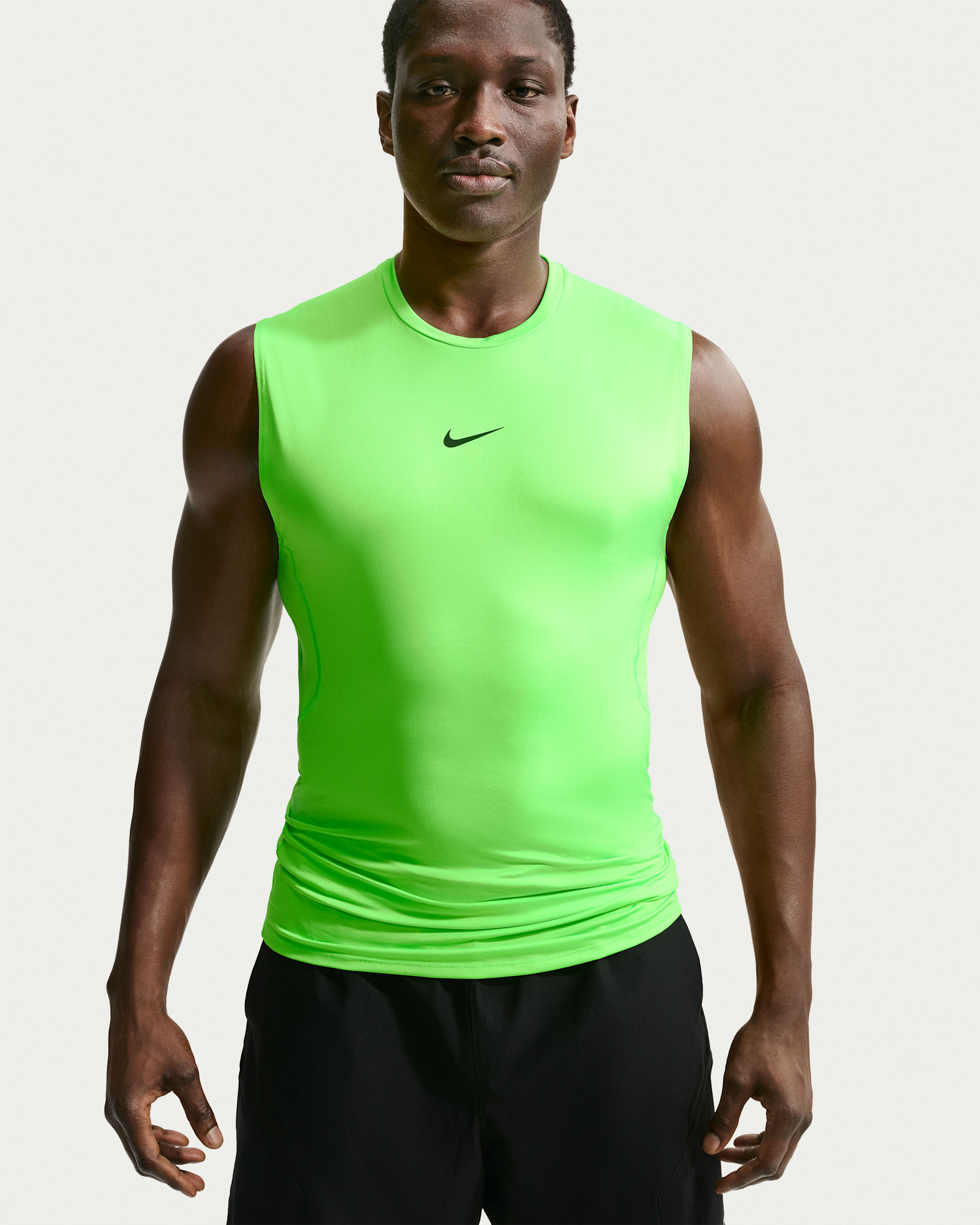 Pánské přiléhavé fitness tričko Nike Pro Dri-FIT bez rukávů - Green Strike/Černá