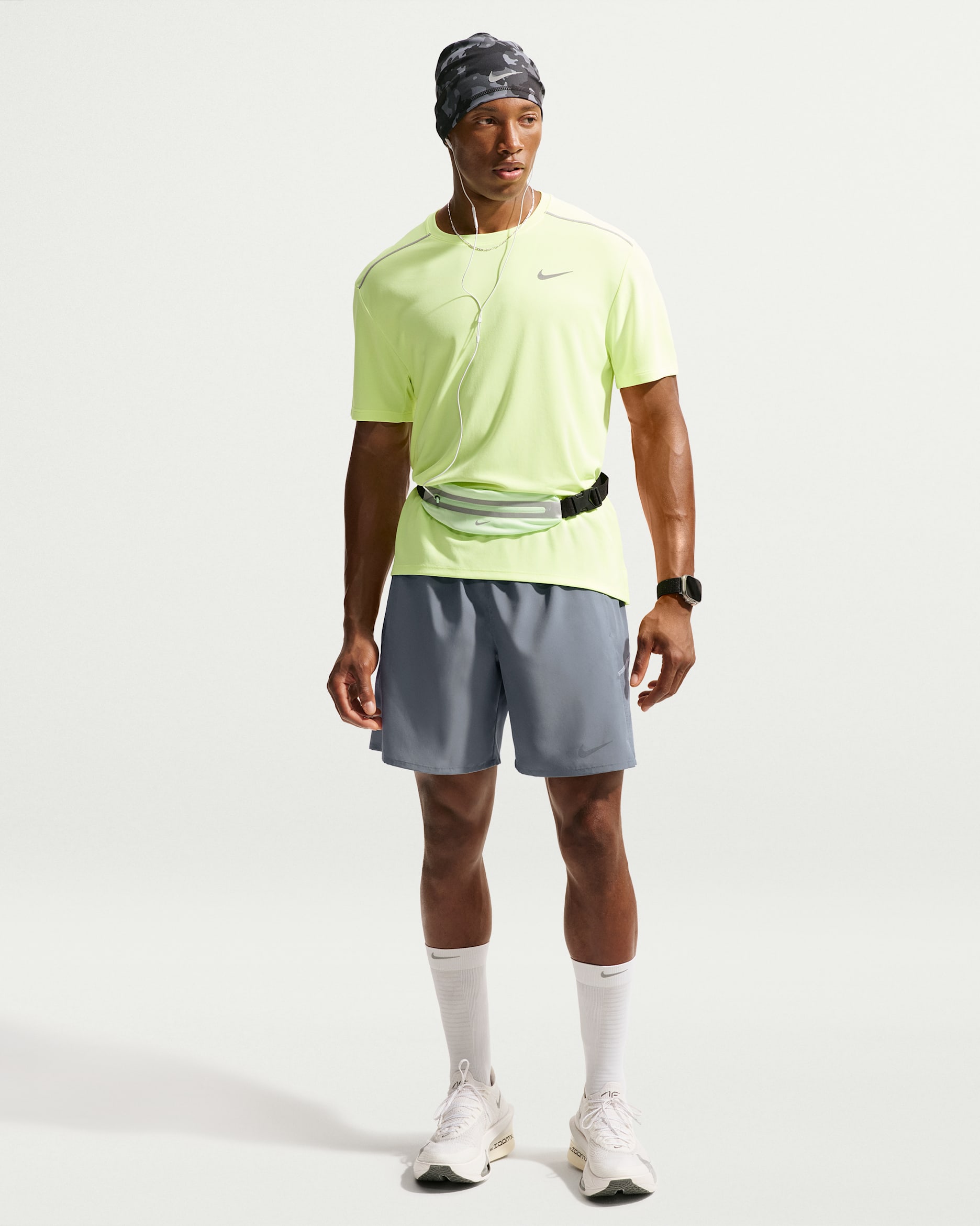 Męskie spodenki do biegania 2 w 1 Dri-FIT Nike Miler 18 cm - Smoke Grey/Smoke Grey