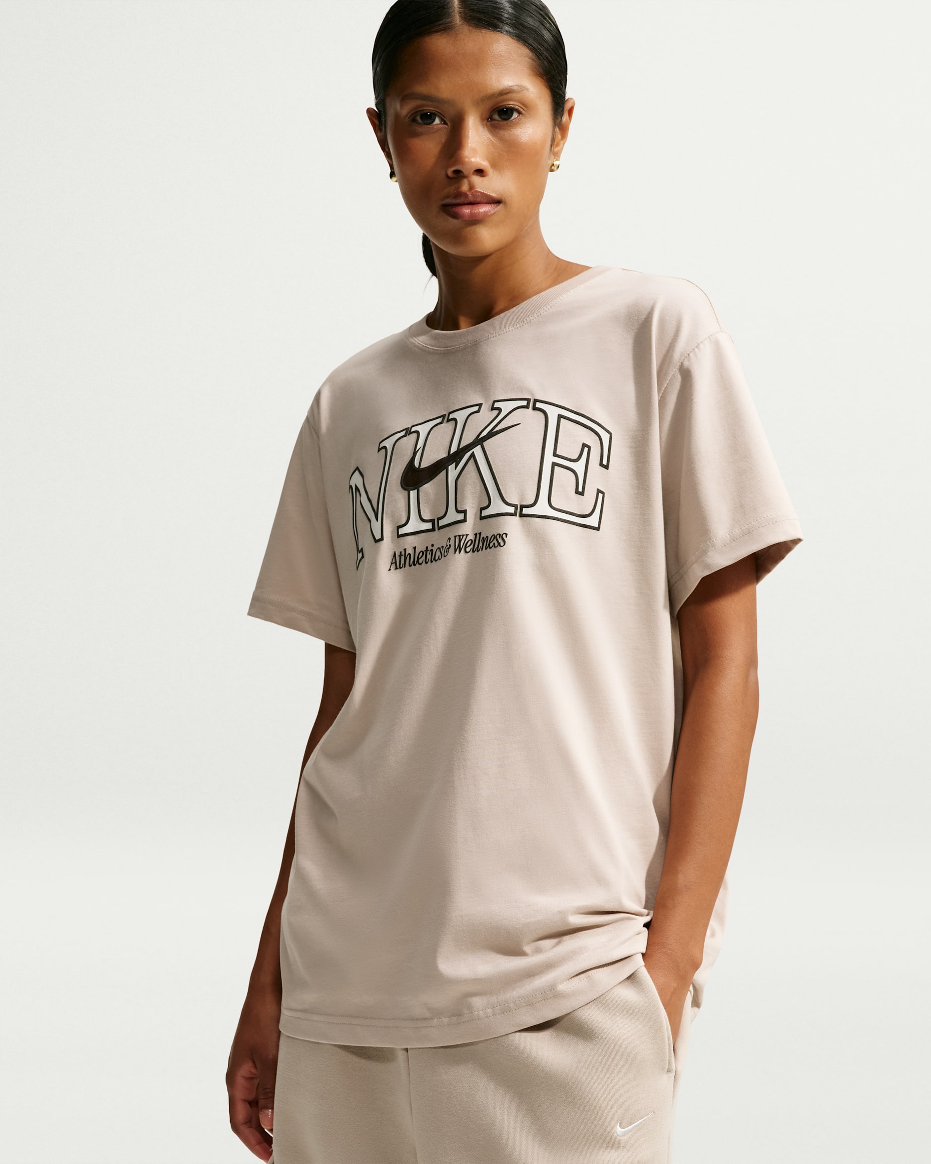 Nike Sportswear Classic ekstra stor T-skjorte til dame - Cream II