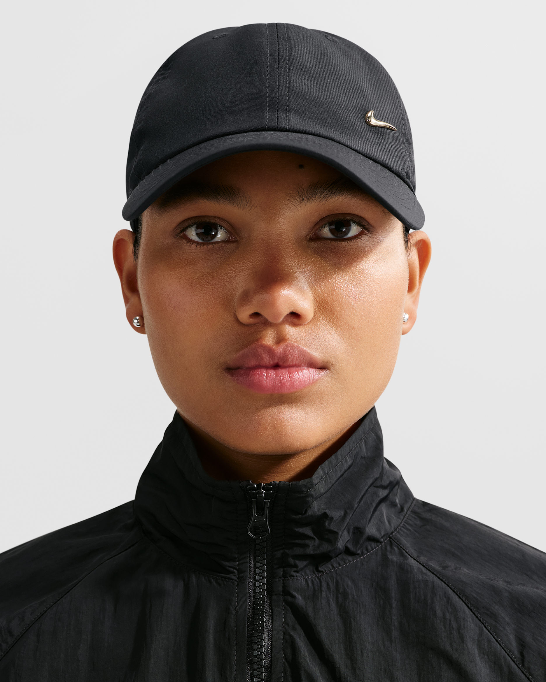 Nike Dri-FIT Club Unstructured Metal Swoosh Cap - Black/Metallic Gold